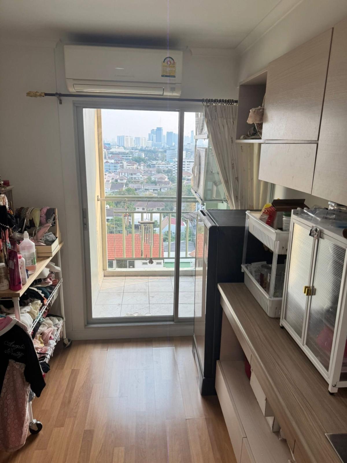 ขายคอนโดเกษตรศาสตร์ รัชโยธิน : ขายคอนโด  ลุมพินี เพลส รัชโยธิน BTS-รัชโยธิน  แขวงจันทรเกษม เขต จตุจักร กรุงเทพ CX-145123