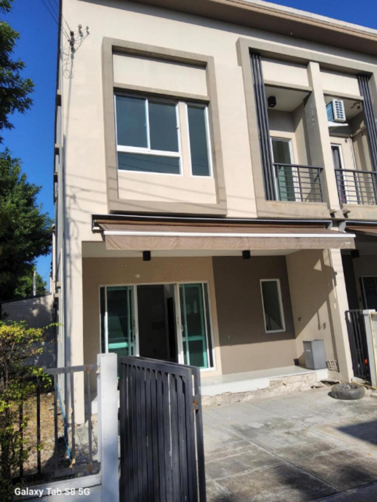 For SaleTownhomeLadkrabang, Suwannaphum Airport : For Sale House , Baan Klang Muang Suanluang , Nong Bon , Prawet , Bangkok , CX-145681