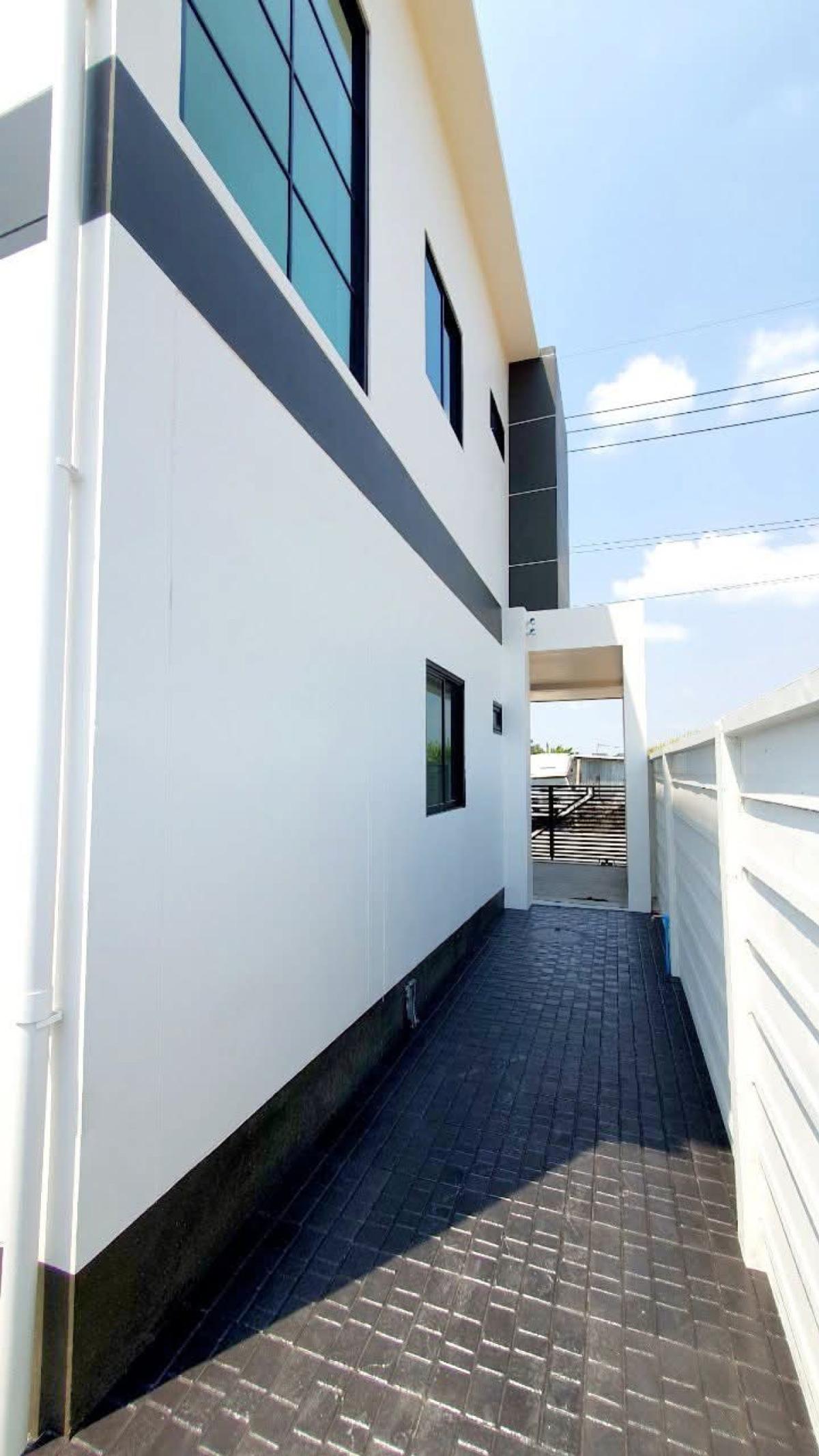 For SaleHouseBangna, Bearing, Lasalle : For Sale House for sale close mega bangna , Bang Phli Yai , Bang Phli , Samut Prakarn , CX-145667