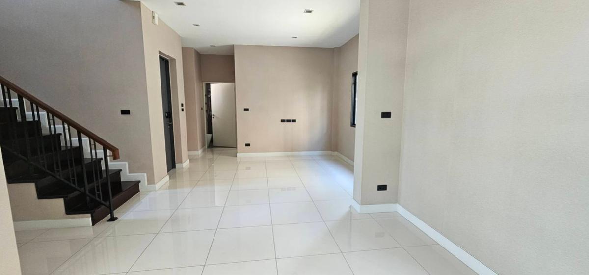 ขายบ้านเสรีไทย-นิด้า : ขายบ้าน  บางกอก บูเลอวาร์ด รามอินทรา - เสรีไทย 2 MRT-นพรัตนราชธานี คันนายาว เขต คันนายาว กรุงเทพ CX-145537