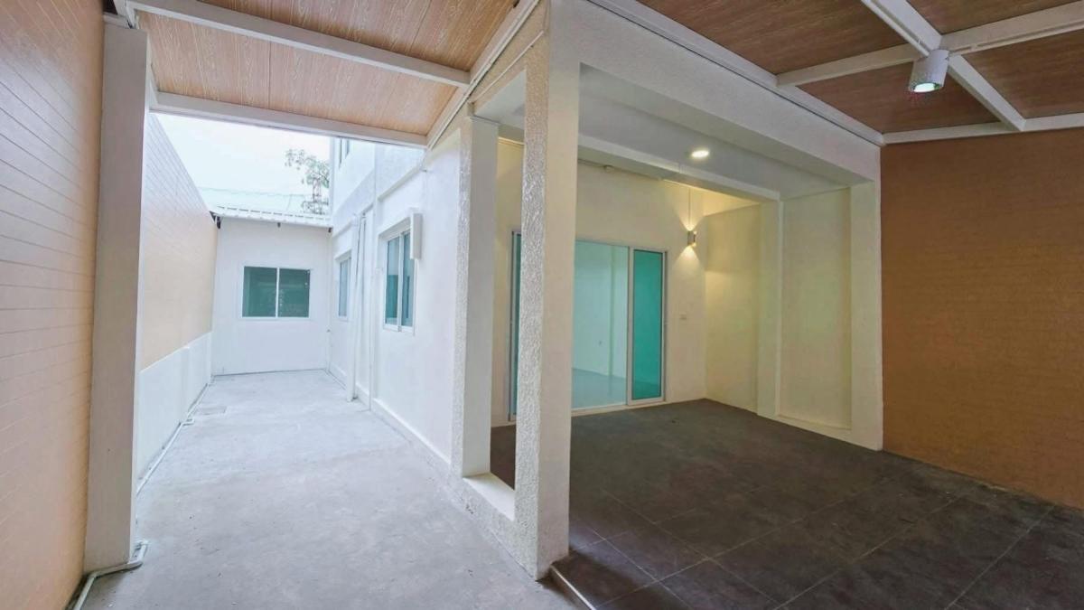 ขายทาวน์โฮมบางแค เพชรเกษม : ขายทาวน์เฮ้าส์/ทาวน์โฮม  บ้านพระปิ่น 4 หน้ากว้าง รีโนเวทใหม่ หนองแขม เขต หนองแขม กรุงเทพ CX-145636