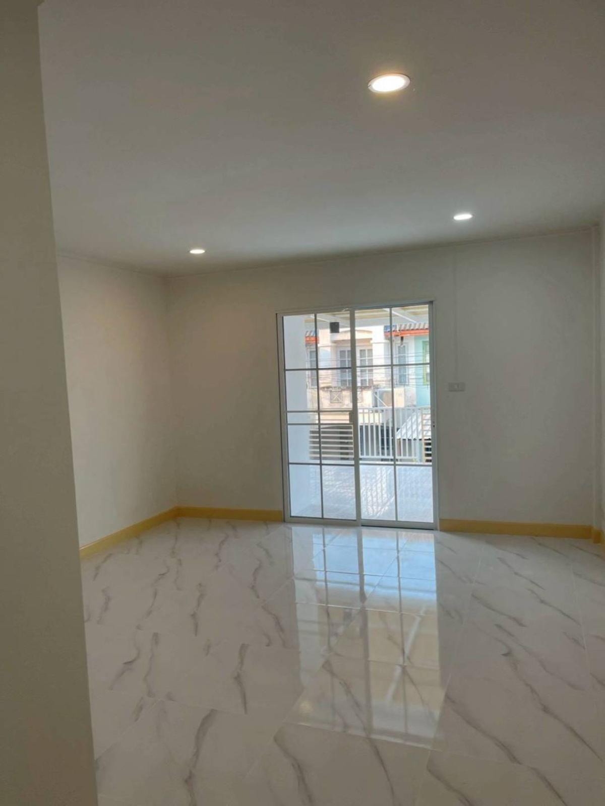 ขายทาวน์โฮมนนทบุรี บางใหญ่ บางบัวทอง : ขายทาวน์เฮ้าส์/ทาวน์โฮม  บ้านลุมพินี บางบัวทอง รีโนเวทใหม่ MRT-คลองบางไผ่ พิมลราช บางบัวทอง นนทบุรี CX-145575