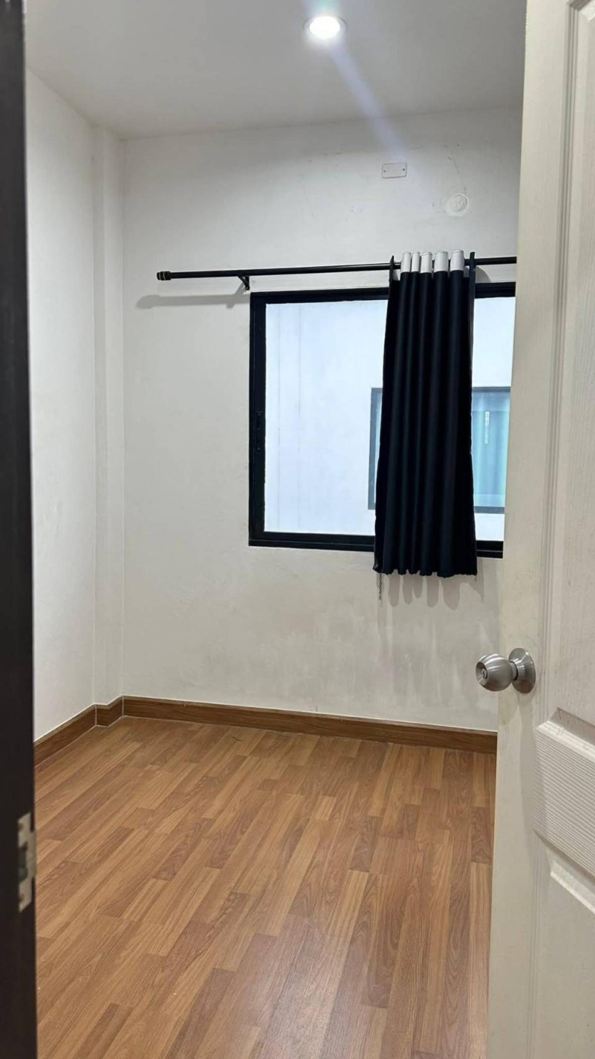 ขายทาวน์โฮมพัทยา บางแสน ชลบุรี สัตหีบ : ขายทาวน์เฮ้าส์/ทาวน์โฮม  อรินสิริ คันทรี ฮิลล์ ห้วยกะปิ เมืองชลบุรี ชลบุรี CX-145567