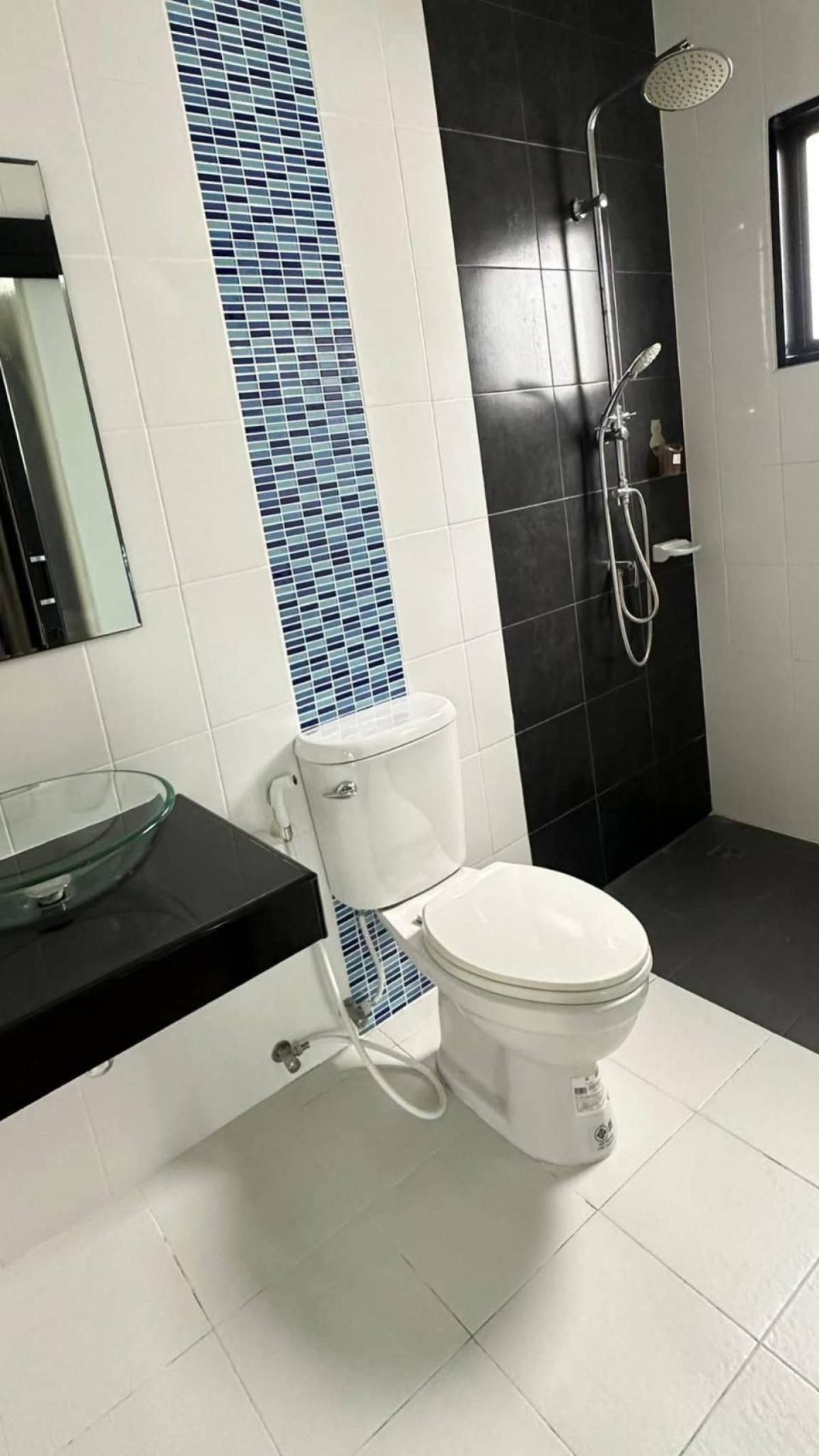 ขายทาวน์โฮมพัทยา บางแสน ชลบุรี สัตหีบ : ขายทาวน์เฮ้าส์/ทาวน์โฮม  อรินสิริ คันทรี ฮิลล์ ห้วยกะปิ เมืองชลบุรี ชลบุรี CX-145567