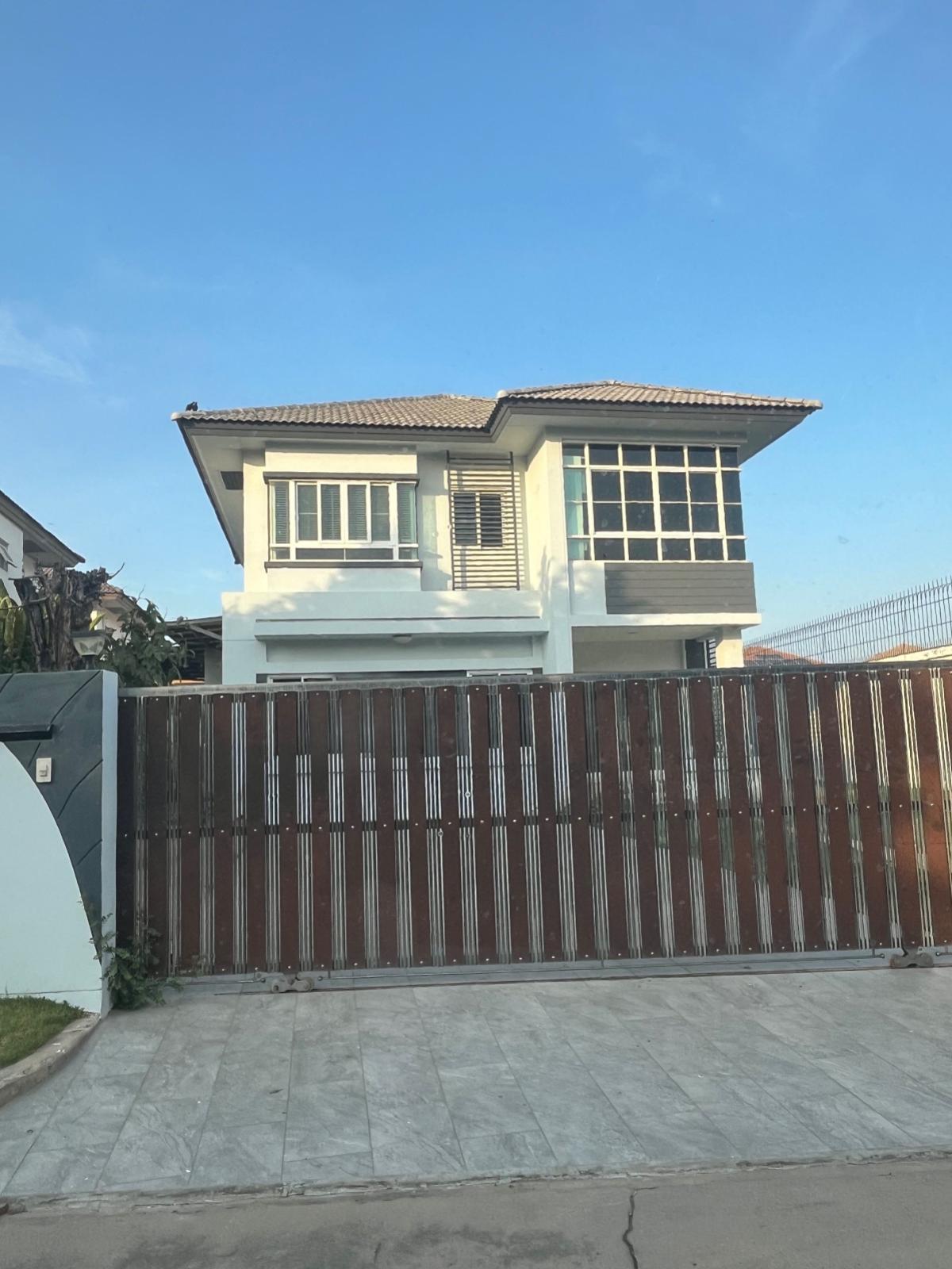 ขายบ้านลาดกระบัง สุวรรณภูมิ : ขายบ้าน  บุราสิริ อ่อนนุช – บางนา หน้ากว้าง รีโนเวทใหม่ ดอกไม้ เขต ประเวศ กรุงเทพ CX-145561