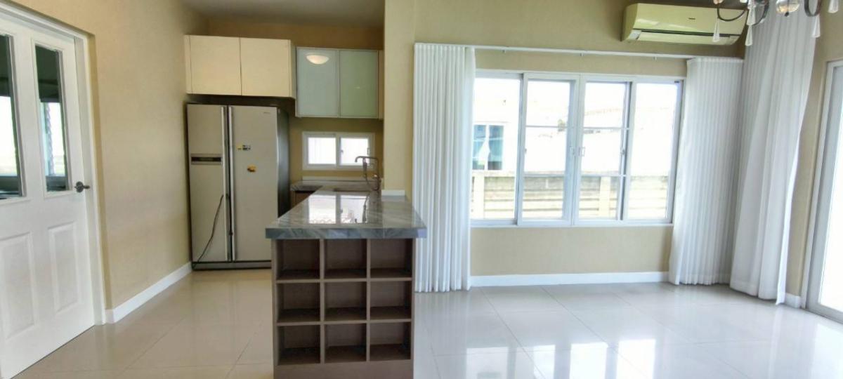 For SaleHouseLadkrabang, Suwannaphum Airport : For Sale House , BURASIRI ONNUT – BANGNA , wide frontage , newly renovated , Dok Mai , Prawet , Bangkok , CX-145561