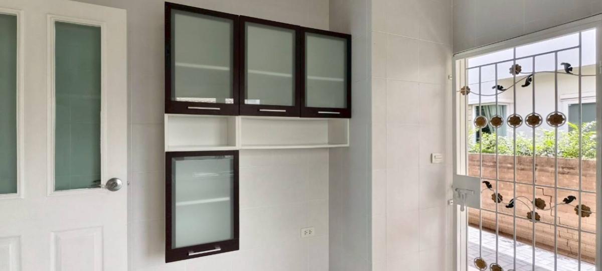 For SaleHouseLadkrabang, Suwannaphum Airport : For Sale House , BURASIRI ONNUT – BANGNA , wide frontage , newly renovated , Dok Mai , Prawet , Bangkok , CX-145561