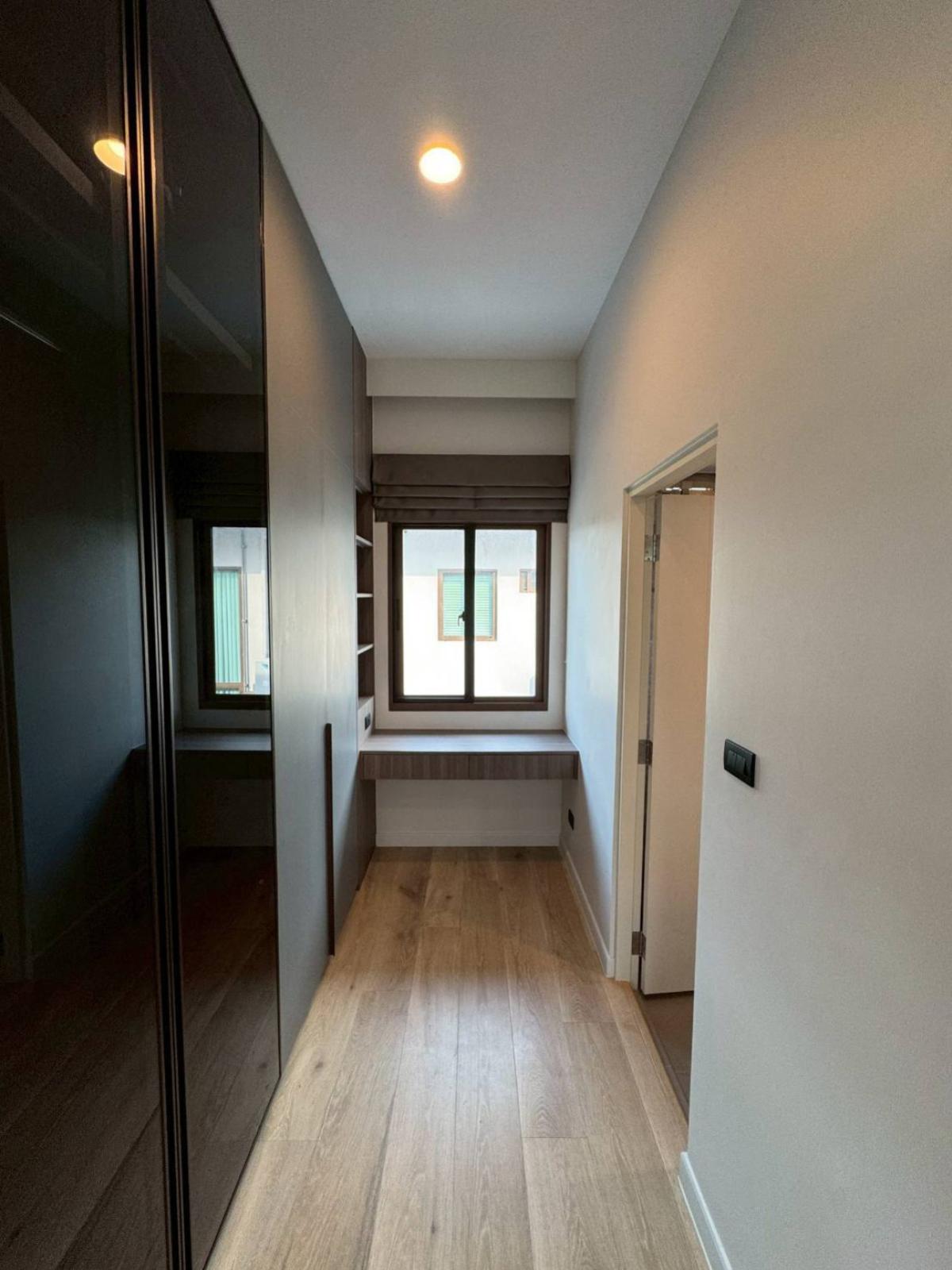 For SaleHousePattanakan, Srinakarin : For Sale House , Burasiri Krungthep Kreetha , Hua Mak , Bang Kapi , Bangkok , CX-145600