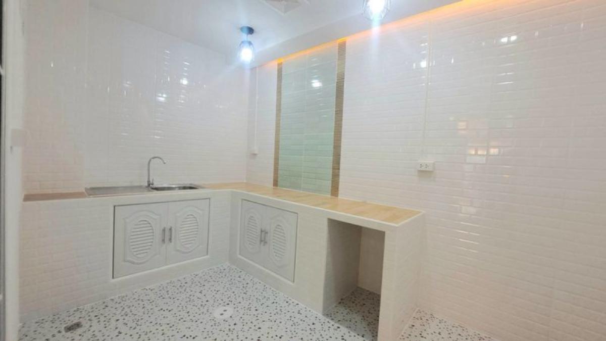 ขายทาวน์โฮมนนทบุรี บางใหญ่ บางบัวทอง : ขายทาวน์เฮ้าส์/ทาวน์โฮม  นันทิชา 2 รีโนเวทใหม่ ไทรน้อย ไทรน้อย นนทบุรี CX-141564