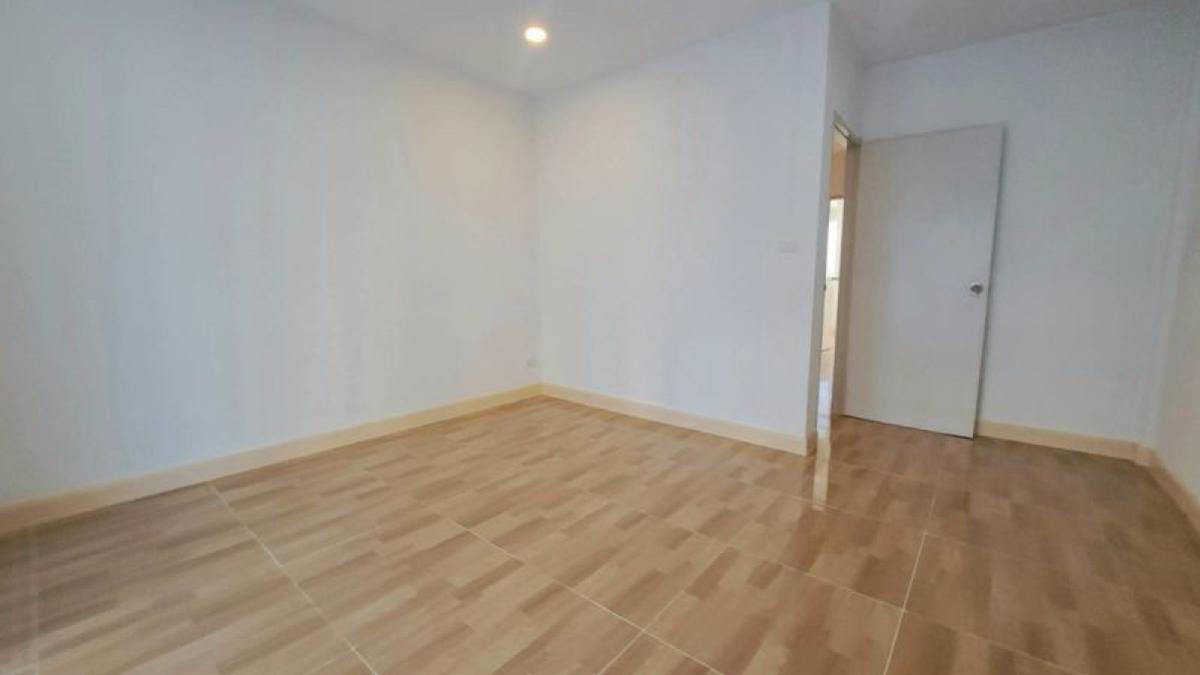 ขายทาวน์โฮมนนทบุรี บางใหญ่ บางบัวทอง : ขายทาวน์เฮ้าส์/ทาวน์โฮม  นันทิชา 2 รีโนเวทใหม่ ไทรน้อย ไทรน้อย นนทบุรี CX-141564