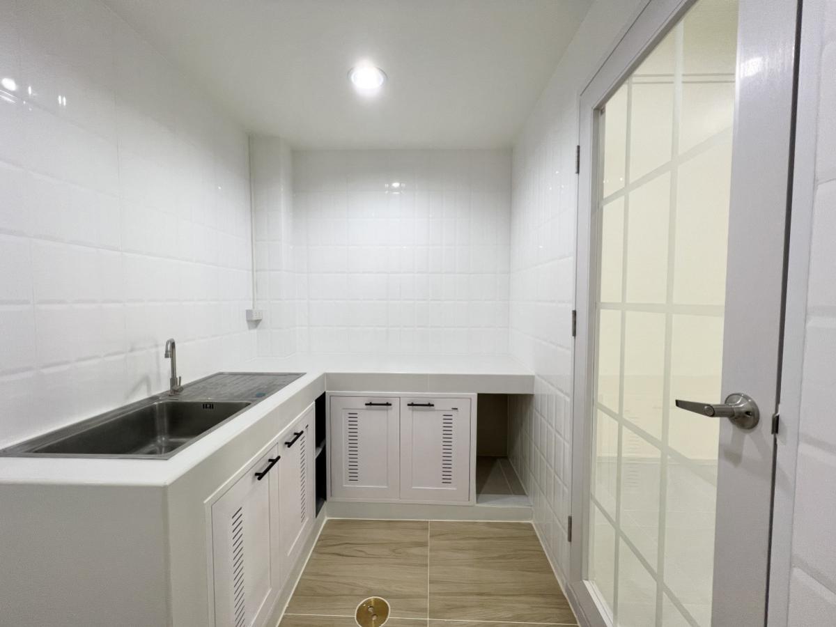 ขายทาวน์โฮมโชคชัย4 ลาดพร้าว71 : ขายทาวน์โฮม สุคนธสวัสดิ์ 24 รีโนเวทใหม่ ลาดพร้าว เขต ลาดพร้าว กรุงเทพ CX-143887