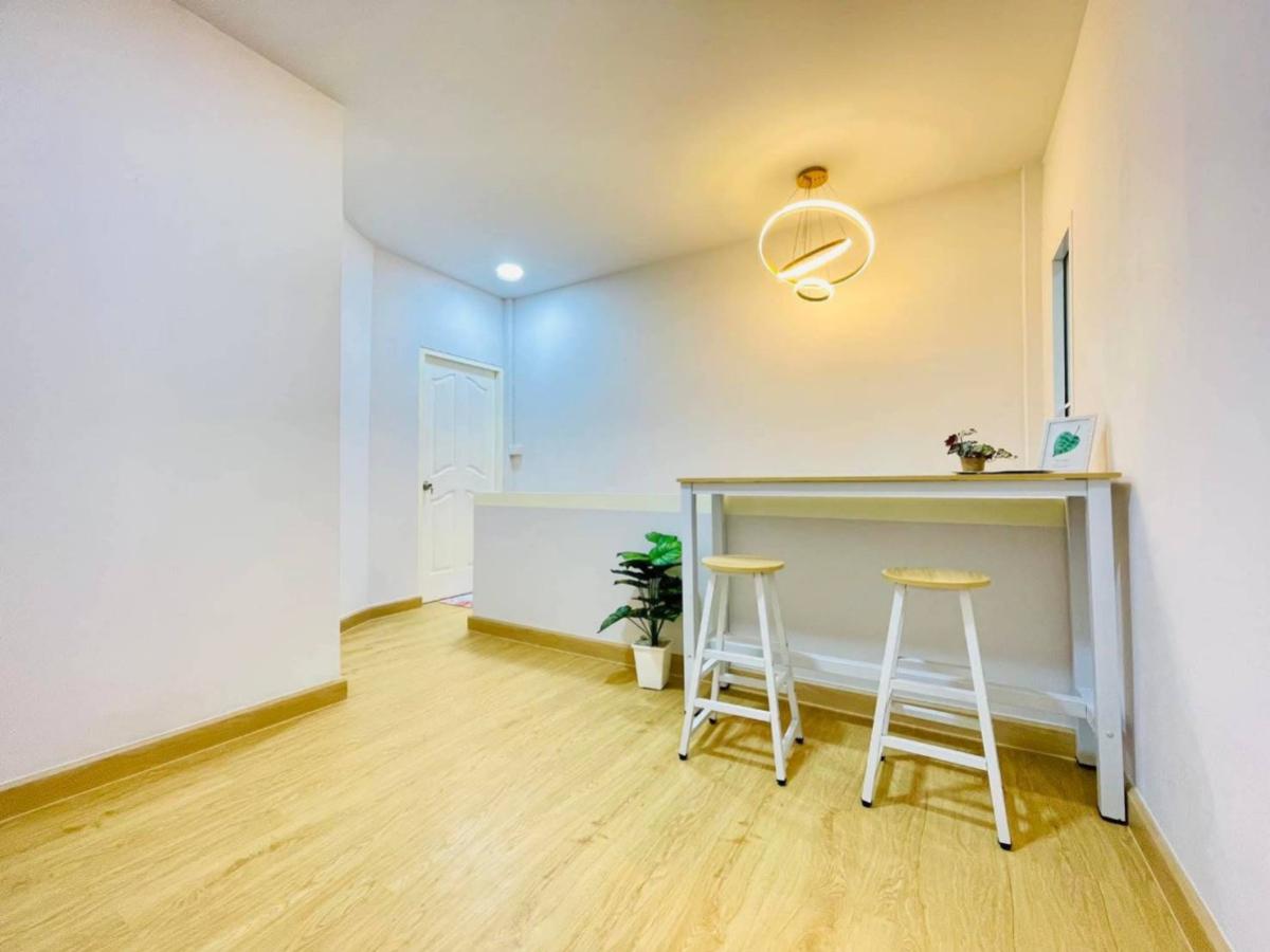 ขายทาวน์โฮมปิ่นเกล้า จรัญสนิทวงศ์ : ขายทาวน์เฮาส์ 3 ชั้น พื้นที่ 150 ตารางเมตร จรัญ46 บางยี่ขัน กรุงเทพมหานคร บางยี่ขัน เขต บางพลัด กรุงเทพ CX-145099