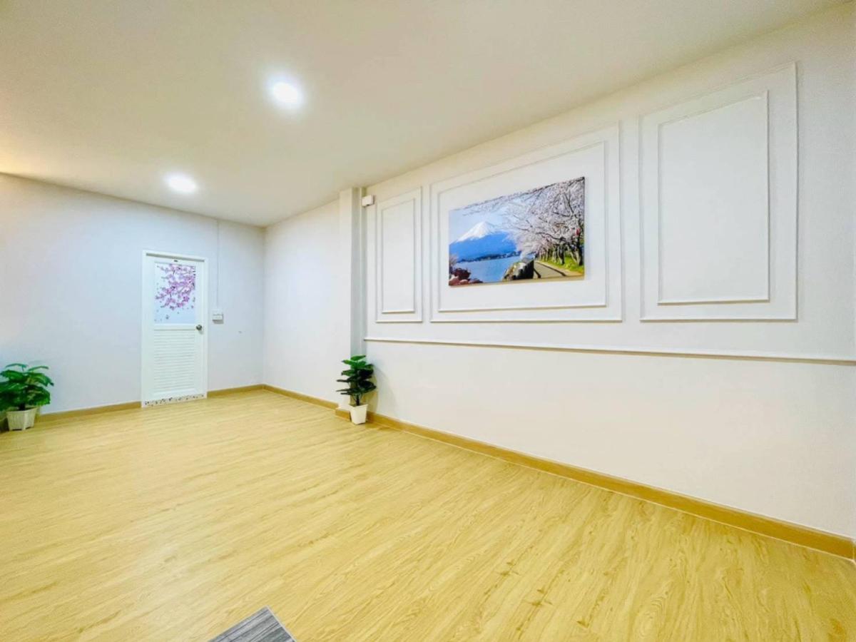 ขายทาวน์โฮมปิ่นเกล้า จรัญสนิทวงศ์ : ขายทาวน์เฮาส์ 3 ชั้น พื้นที่ 150 ตารางเมตร จรัญ46 บางยี่ขัน กรุงเทพมหานคร บางยี่ขัน เขต บางพลัด กรุงเทพ CX-145099