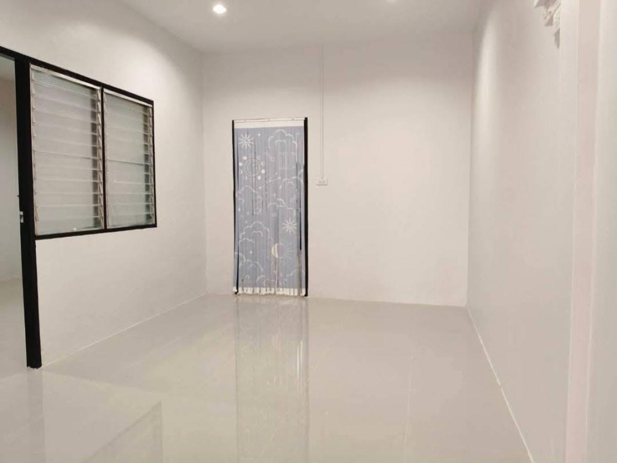 ขายทาวน์โฮมพัทยา บางแสน ชลบุรี สัตหีบ : ขายทาวน์เฮ้าส์/ทาวน์โฮม  พฤกษชาติ 7 หน้ากว้าง รีโนเวทใหม่ สุรศักดิ์ ศรีราชา ชลบุรี CX-145353