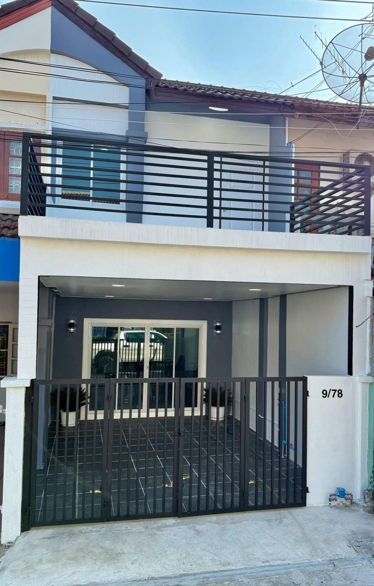 ขายทาวน์โฮมนนทบุรี บางใหญ่ บางบัวทอง : ขายทาวน์เฮ้าส์/ทาวน์โฮม  บ้านศิริวรรณ 1 บางกร่าง เมืองนนทบุรี นนทบุรี CX-124594