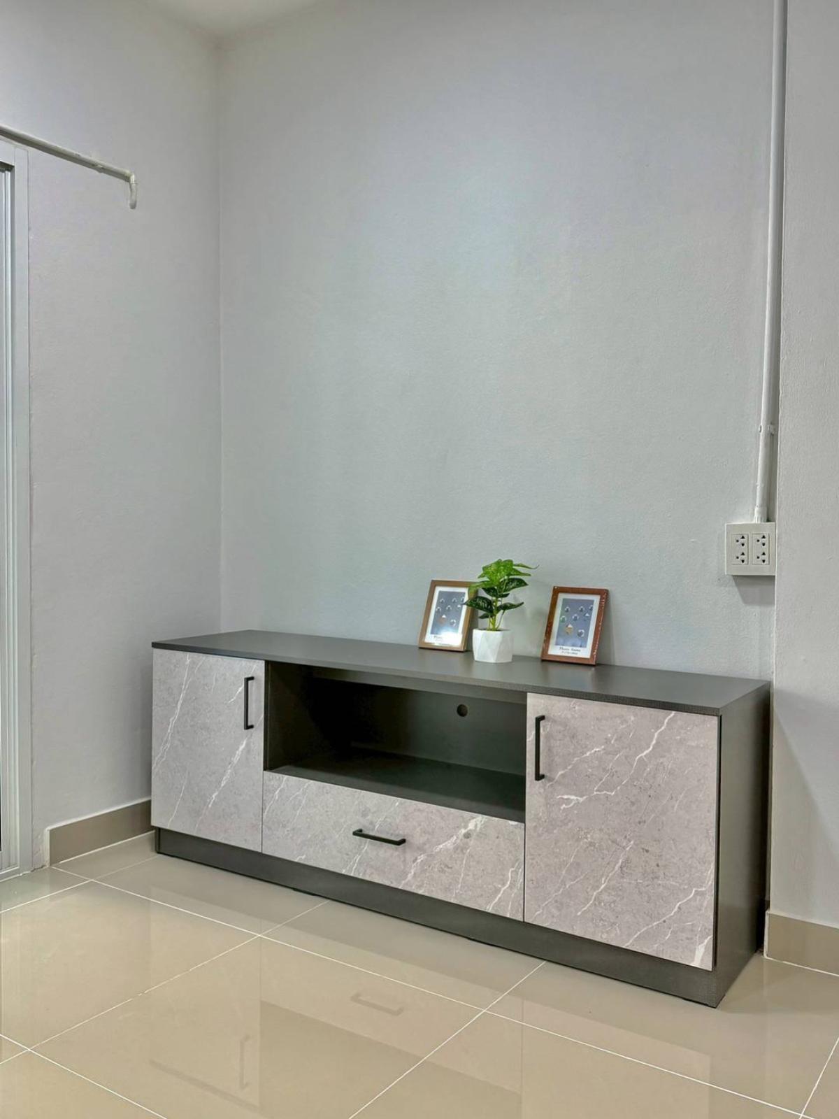 ขายทาวน์โฮมนนทบุรี บางใหญ่ บางบัวทอง : ขายทาวน์เฮ้าส์/ทาวน์โฮม  บ้านศิริวรรณ 1 บางกร่าง เมืองนนทบุรี นนทบุรี CX-124594