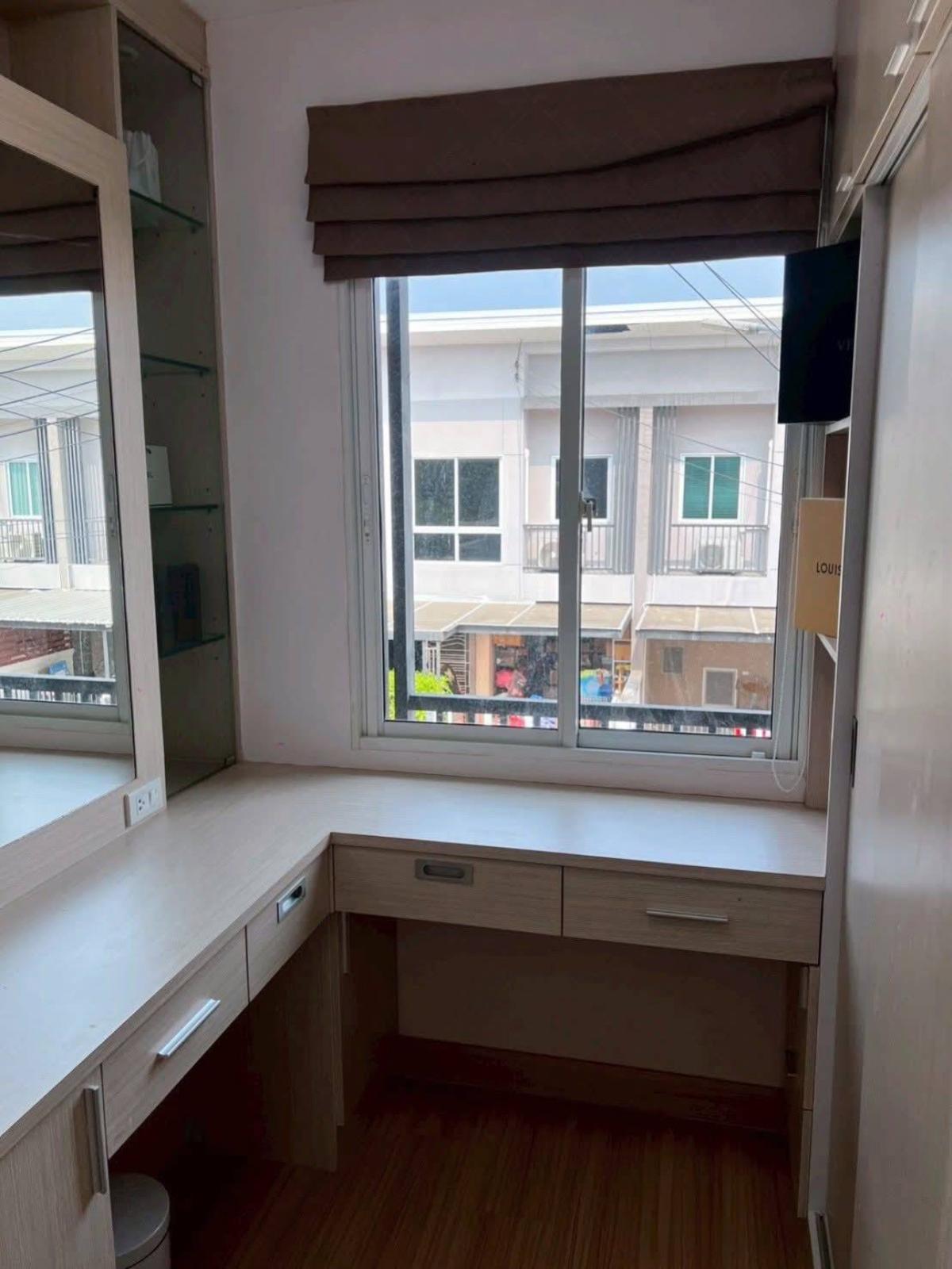 ขายทาวน์โฮมพัทยา บางแสน ชลบุรี สัตหีบ : ขายทาวน์เฮ้าส์/ทาวน์โฮม  เดอะ วัลเลย์ สุขุมวิท - บางแสน เสม็ด เมืองชลบุรี ชลบุรี CX-145397