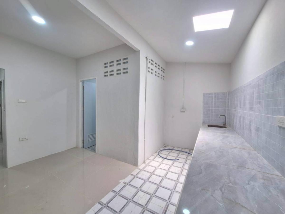 ขายทาวน์โฮมพัทยา บางแสน ชลบุรี สัตหีบ : ขายทาวน์เฮาส์ชั้นเดียว วังหินซอย8 รีโนเวทใหม่ สุรศักดิ์ ศรีราชา ชลบุรี CX-145315