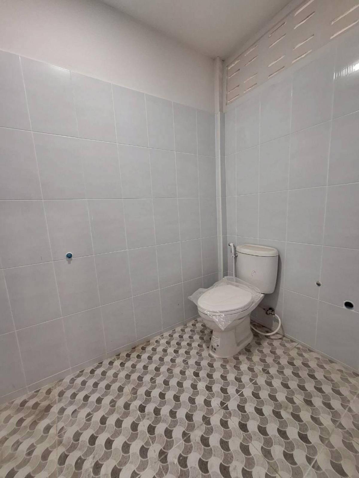 ขายทาวน์โฮมพัทยา บางแสน ชลบุรี สัตหีบ : ขายทาวน์เฮาส์ชั้นเดียว วังหินซอย8 รีโนเวทใหม่ สุรศักดิ์ ศรีราชา ชลบุรี CX-145315