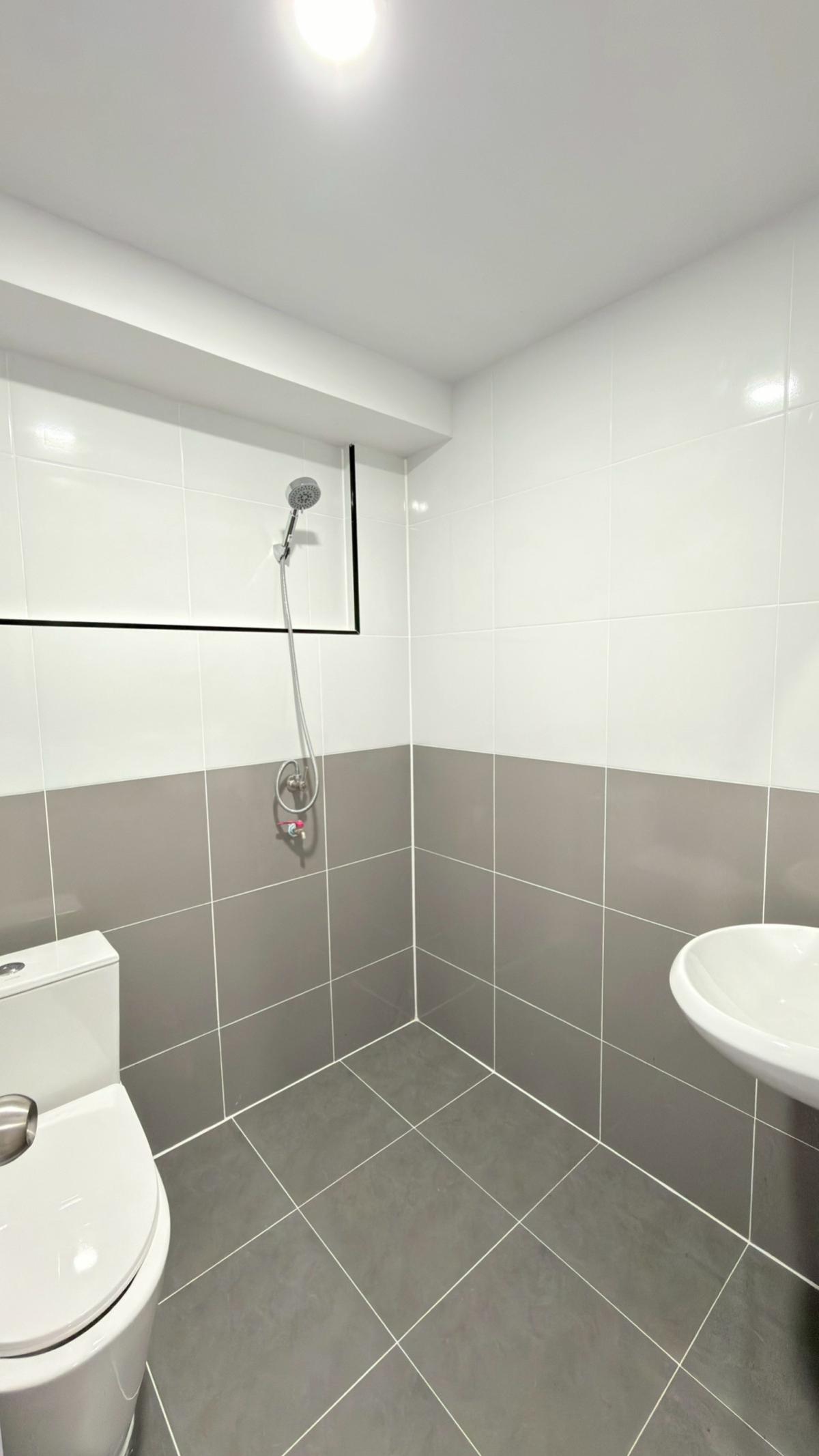 ขายทาวน์โฮมปทุมธานี รังสิต ธรรมศาสตร์ : ขายทาวน์เฮ้าส์/ทาวน์โฮม  บ้านแอร์วิลล่า คูคต ลำลูกกา ปทุมธานี CX-144365