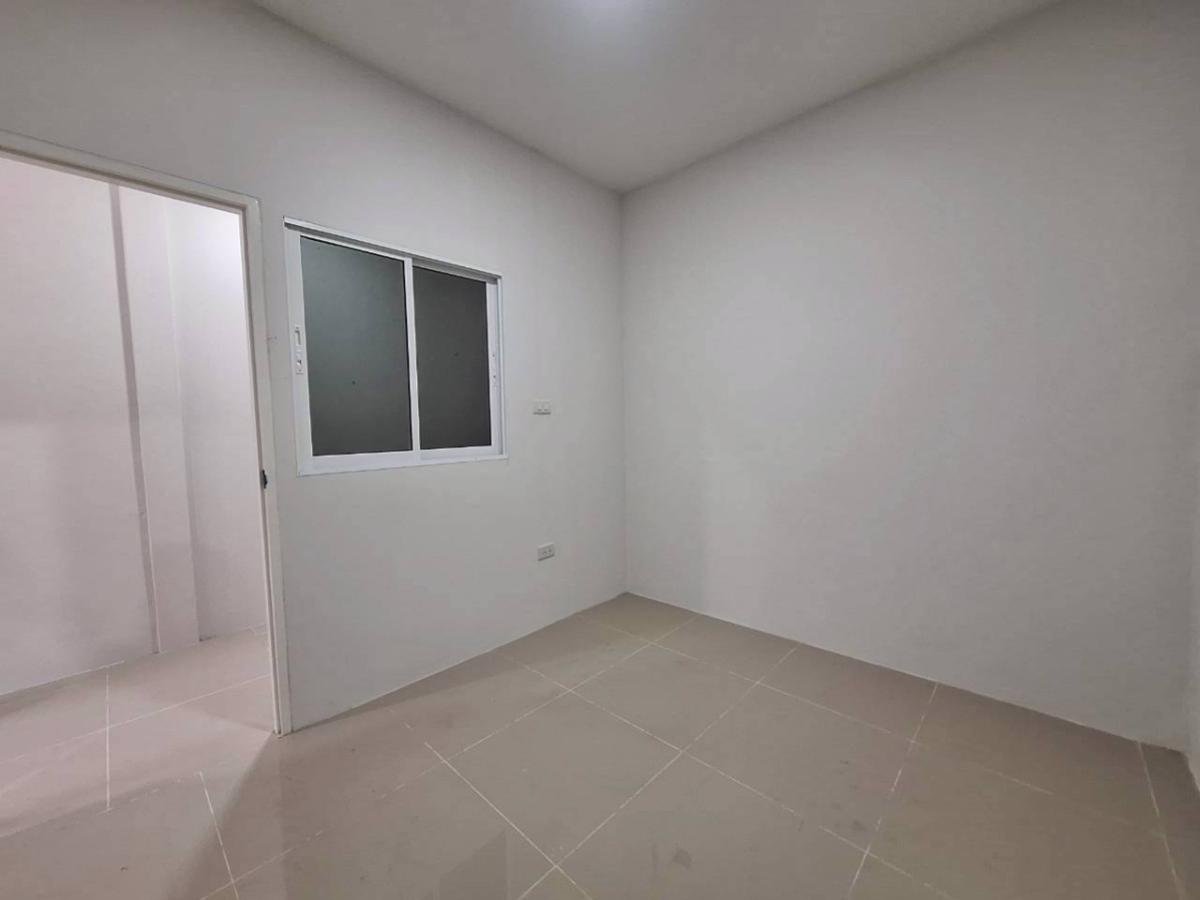 For SaleTownhomePattaya, Bangsaen, Chonburi : For Sale Townhouse, Wang Hin Soi 8. , newly renovated , Surasak , Si Racha , Chon Buri , CX-145279