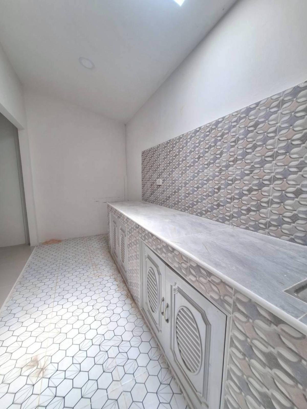 For SaleTownhomePattaya, Bangsaen, Chonburi : For Sale Townhouse, Wang Hin Soi 8. , newly renovated , Surasak , Si Racha , Chon Buri , CX-145279