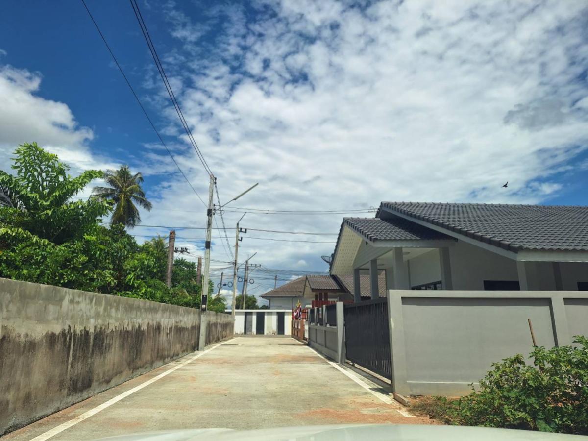 For SaleHousePattaya, Bangsaen, Chonburi : For Sale ็Detached House , wide frontage , Bang Lamung , Bang Lamung , Chon Buri , CX-145273