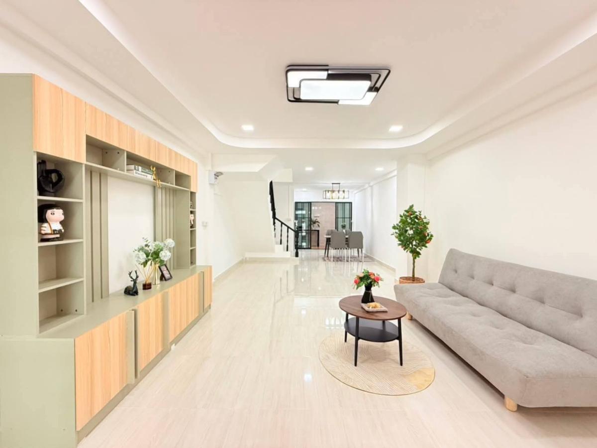 ขายทาวน์โฮมเสรีไทย-นิด้า : ขายทาวน์เฮ้าส์/ทาวน์โฮม  นวกานต์ เสรีไทย รีโนเวทใหม่ คลองกุ่ม เขต บึงกุ่ม กรุงเทพ CX-145249