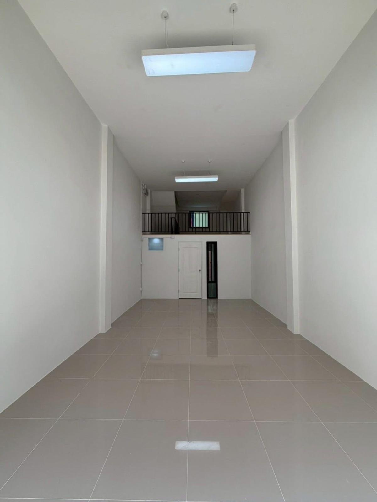 For SaleShop HouseRathburana, Suksawat : For Sale  3.5-storey commercial building, Suksawat78  ,Samutprakarn , newly renovated , Bang Chak , Phra Pradaeng , Samut Prakarn , CX-142171