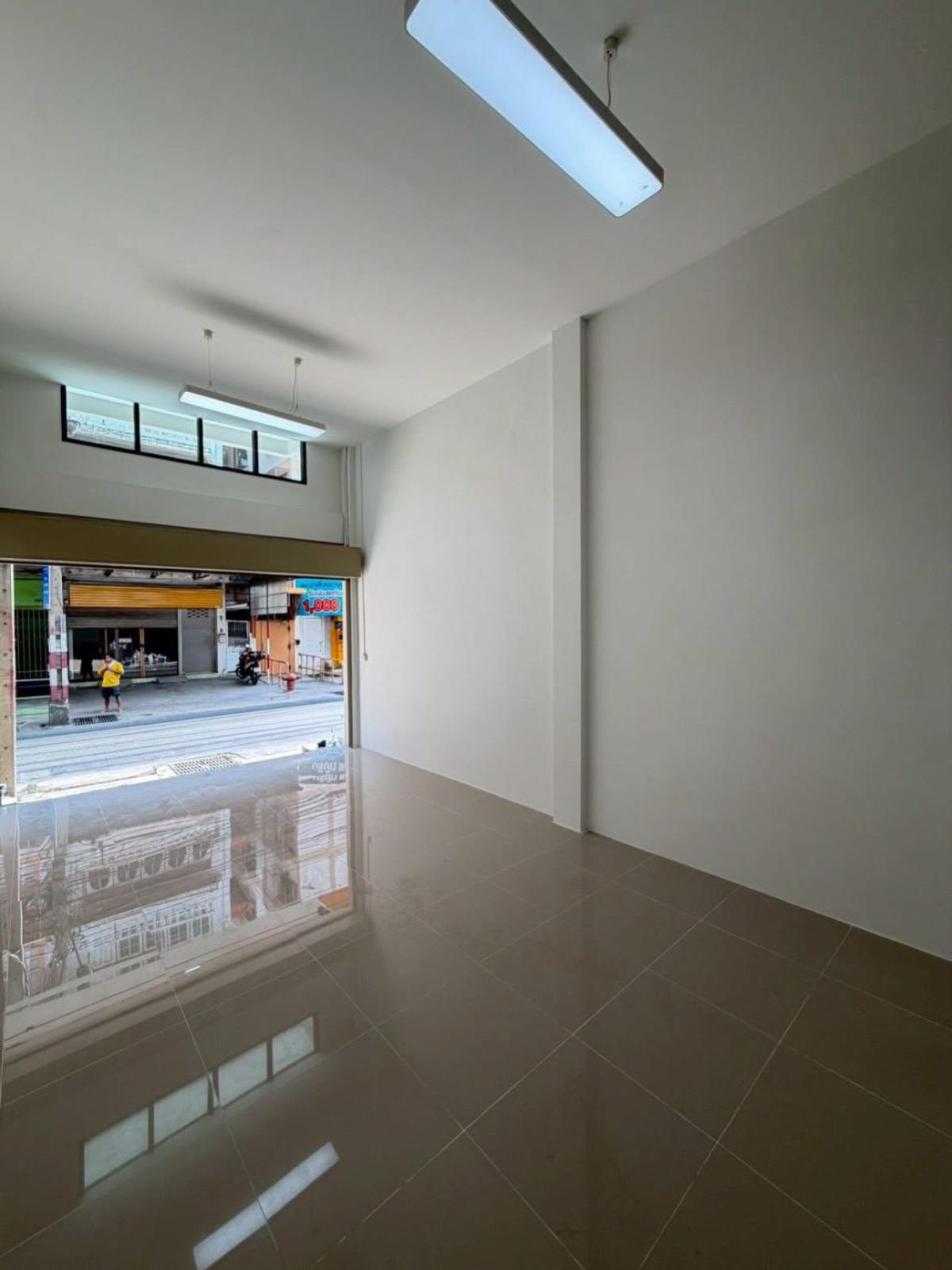 For SaleShop HouseRathburana, Suksawat : For Sale  3.5-storey commercial building, Suksawat78  ,Samutprakarn , newly renovated , Bang Chak , Phra Pradaeng , Samut Prakarn , CX-142171