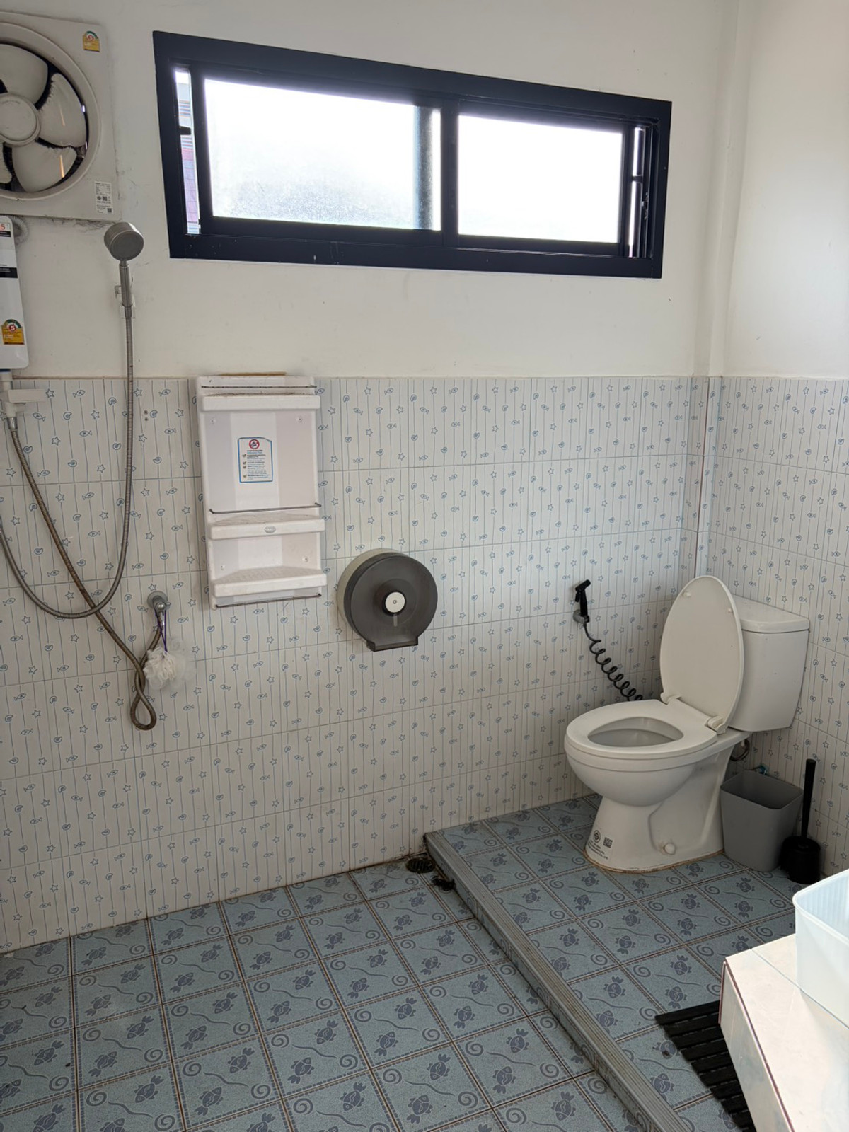 Shop HouseBang kae, Phetkasem : For sale/rent, 3-story commercial building, Phetkasem 38, next to Siam University.