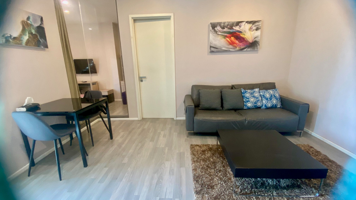 For RentCondoOnnut, Udomsuk : Low floor 1 bed 1 bath 45 sqm condo at The Room 69 for rent 25,000THB per month, Sukhumvit Soi 69, Phra Khanong BTS station
