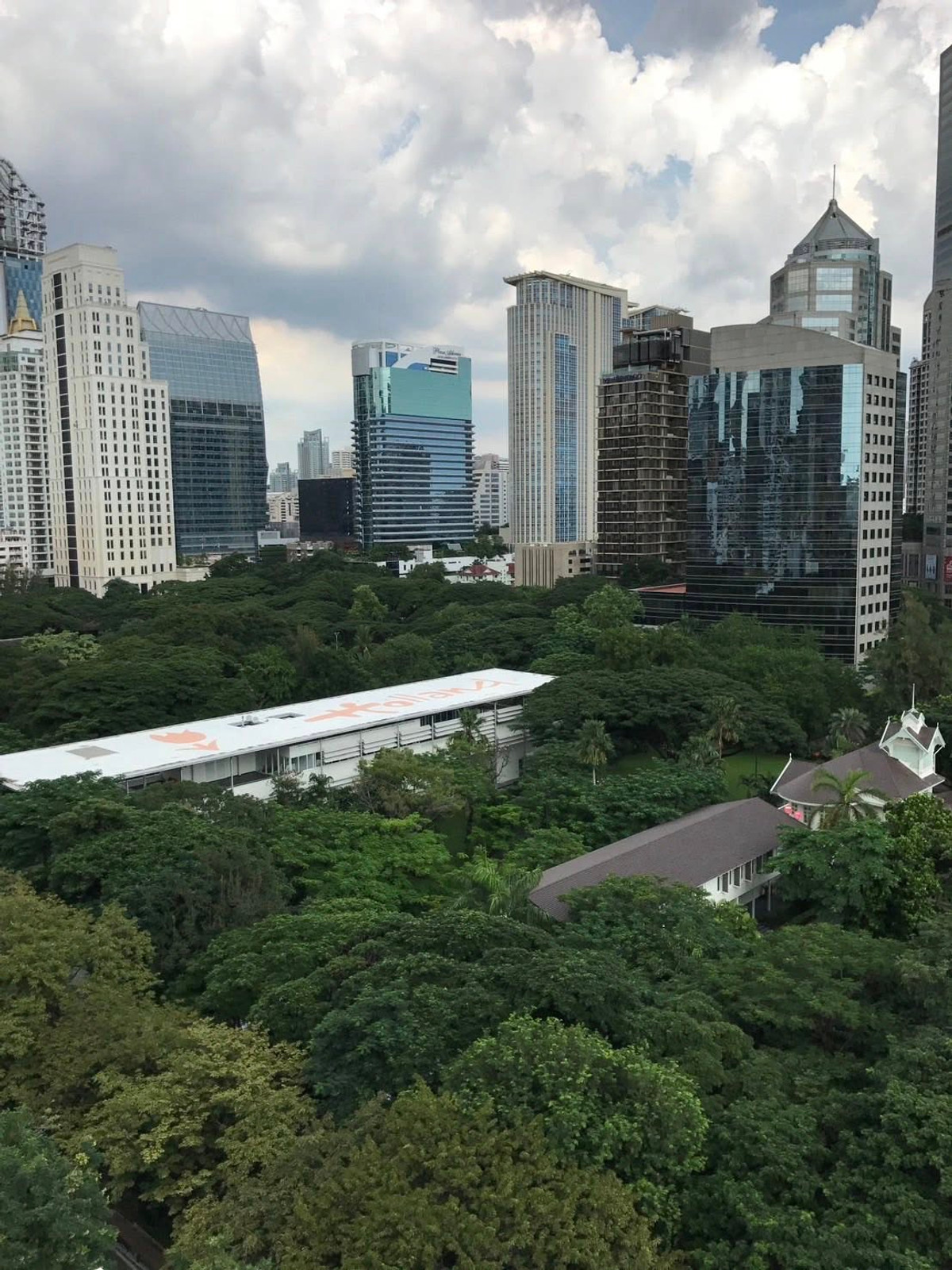 For RentCondoWitthayu, Chidlom, Langsuan, Ploenchit : ✨ For rent Sindhorn Residence (BTS Chilom )✨