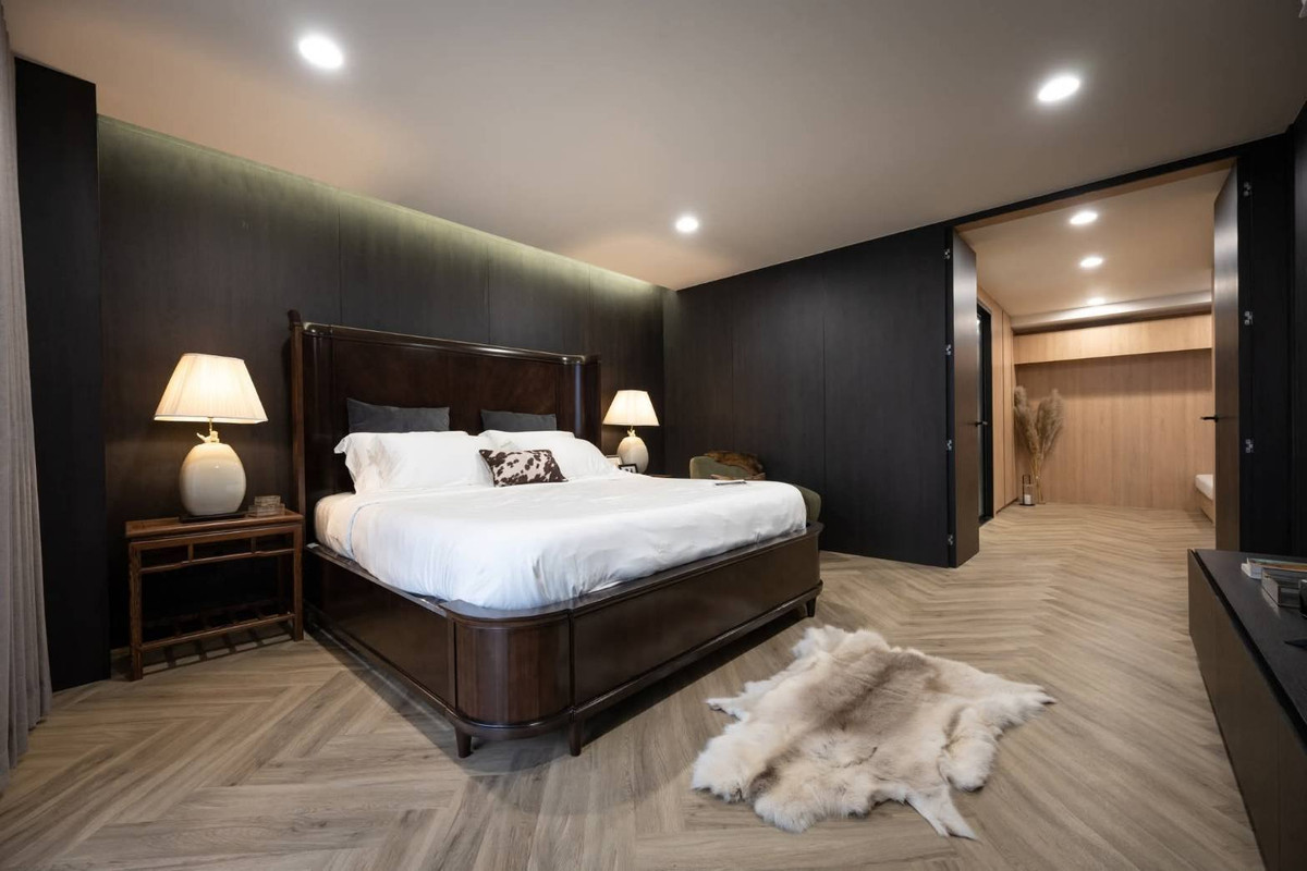 For SaleHome OfficeSapankwai,Jatujak : 🔥For Sale | 5-Storey Home Office with Lift & Private Pool | 450+ sqm | Ari-Saphan Khwai | Modern Luxury| Nearly New (Less Than 3 Years) | Inthamara