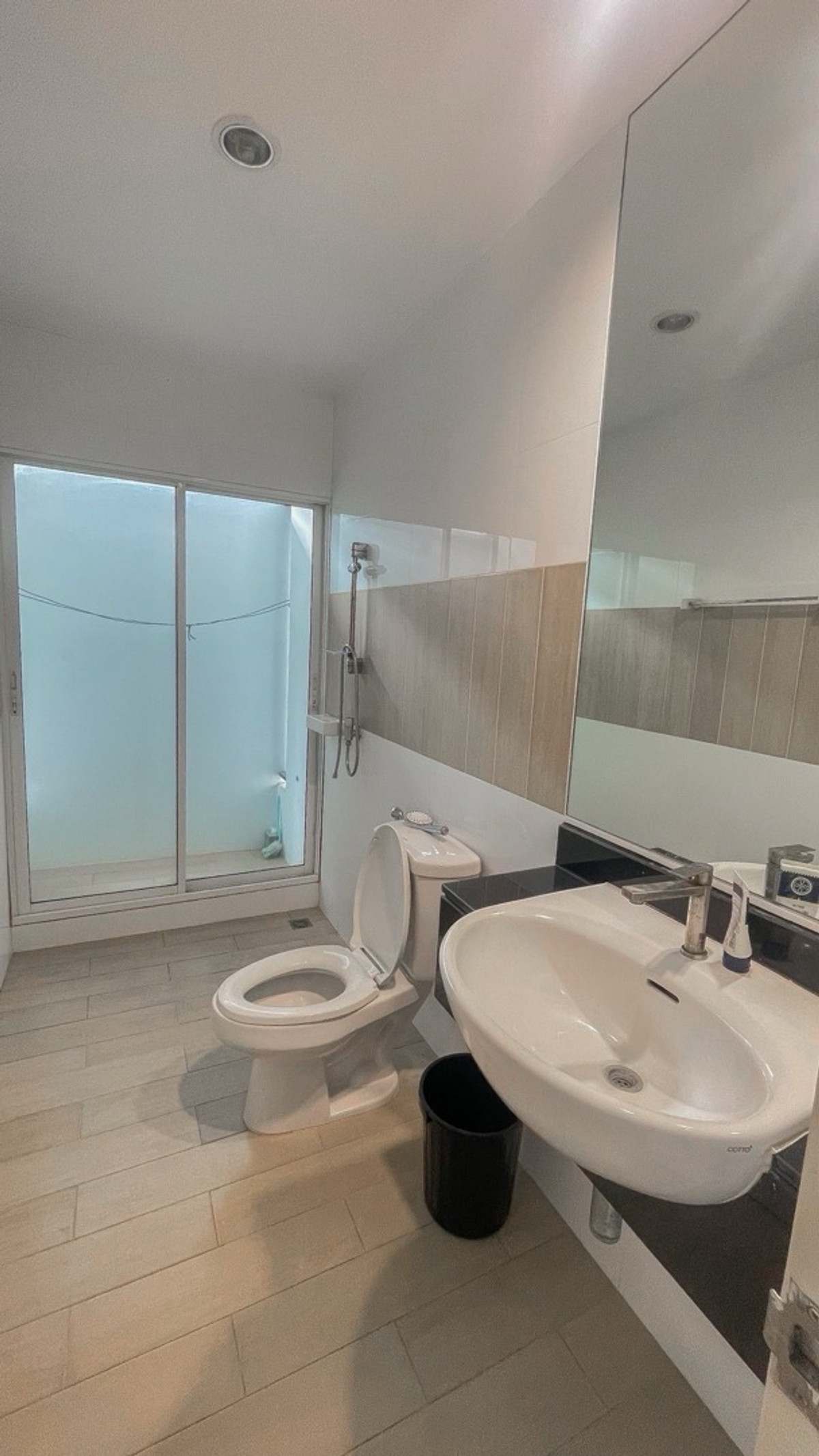 ให้เช่าบ้านพัฒนาการ ศรีนครินทร์ : ให้เช่าบ้านเดี่ยว Nirvana beyond lite rama-9 ( เนอวานา บียอนด์ ไลท์ พระราม 9 )
🛏️ 3 ห้องนอน 🛁 3 ห้องน้ำ 🚗 2 ที่จอดรถ ขนาด 59 ตรว. พื้นที่ใช้สอย 225 ตรม. ✨ ราคา 45,000 บาท ✨ 
