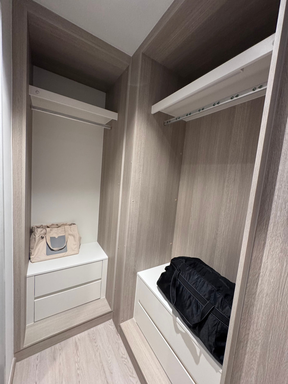 ให้เช่าคอนโดวงเวียนใหญ่ เจริญนคร : Reference Sathorn, ติด BTS Wongwianyai, ว่างพร้อมให้เช่า , ห้องใหม่ 