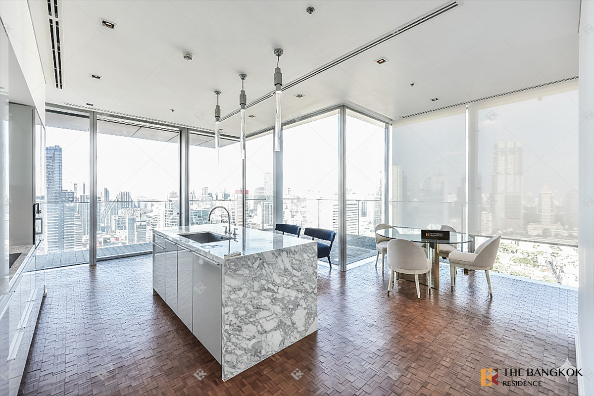 ให้เช่าคอนโดสาทร นราธิวาส : The Ritz Carlton Residence l Ready to move in with Rare Layout 