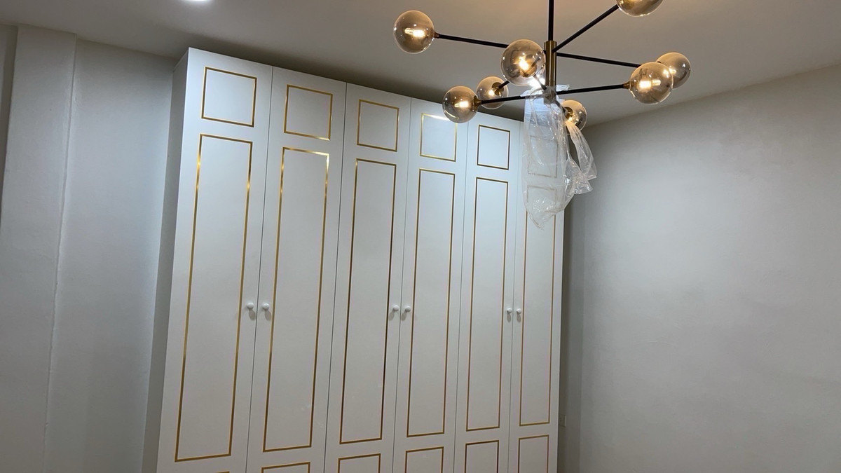 ให้เช่าทาวน์โฮมปิ่นเกล้า จรัญสนิทวงศ์ : บ้านสวยให้เช่าอาคารพาณิชย์ / โฮมออฟฟิศ 4.5 ชั้น
📍 ซอยบรมราชชนนี 53 ตลิ่งชัน
💰 ราคา 30,000 บาท / เดือน