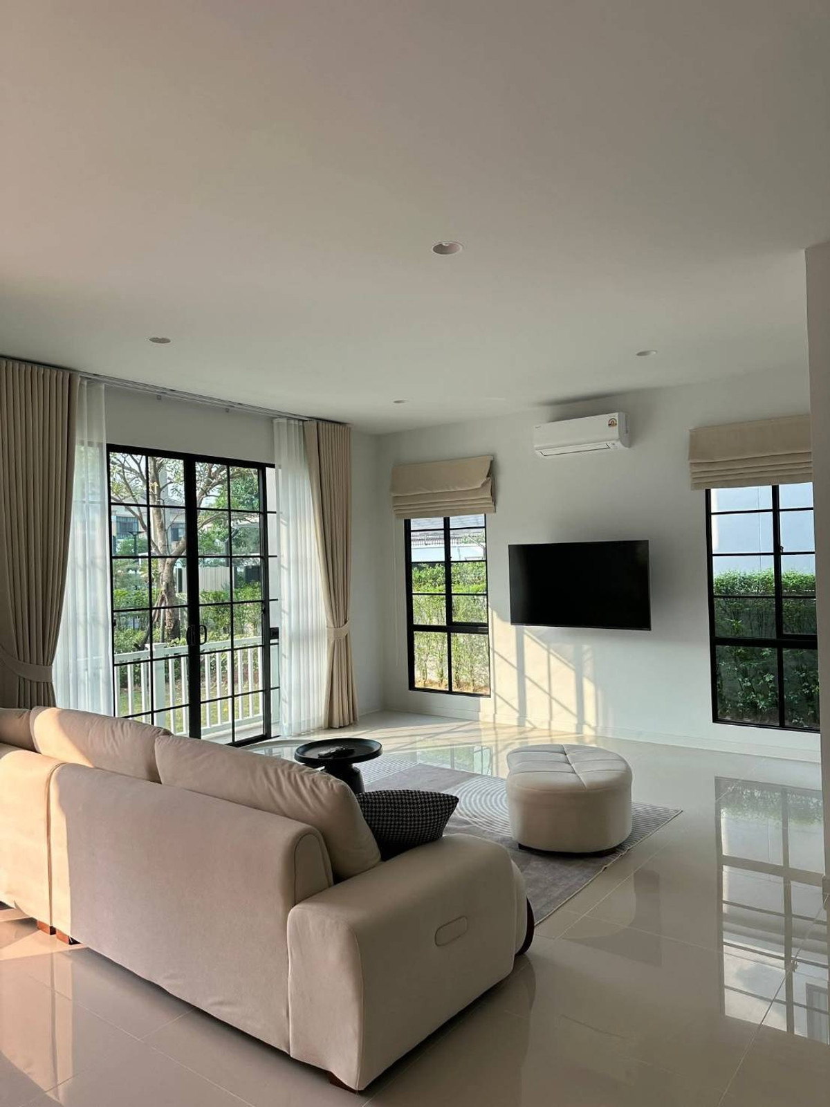 For RentHouseNawamin, Ramindra : 💥CP-10171💥 For Rent: Detached house in Burasiri Panya Indra project. Fully furnished with appliances, ready to move in. 👉Add Line @accessliving