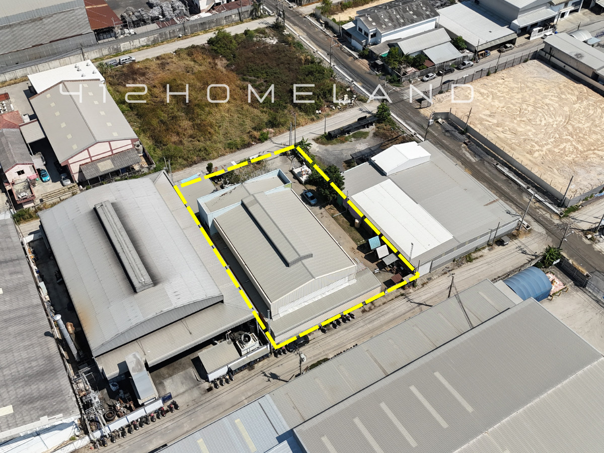 For SaleFactorySamut Prakan,Samrong : Warehouse-factory for sale, 1,500 sq m, area 1-3-49 rai, next to the road on 3 sides, purple layout, water and electricity ready. Large vehicles can enter Bang Sao Thong, Samut Prakan.