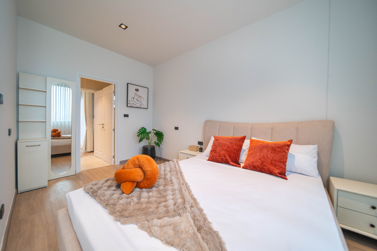 ให้เช่าบ้านพระราม 9 เพชรบุรีตัดใหม่ RCA : ให้เช่าทาวน์เฮาส์ 89 Residence Ratchada-Rama 9 4ชั้น 4ห้องนอน ตกแต่งสวย เฟอร์นิเจอร์ครบ ใกล้ SISB International School