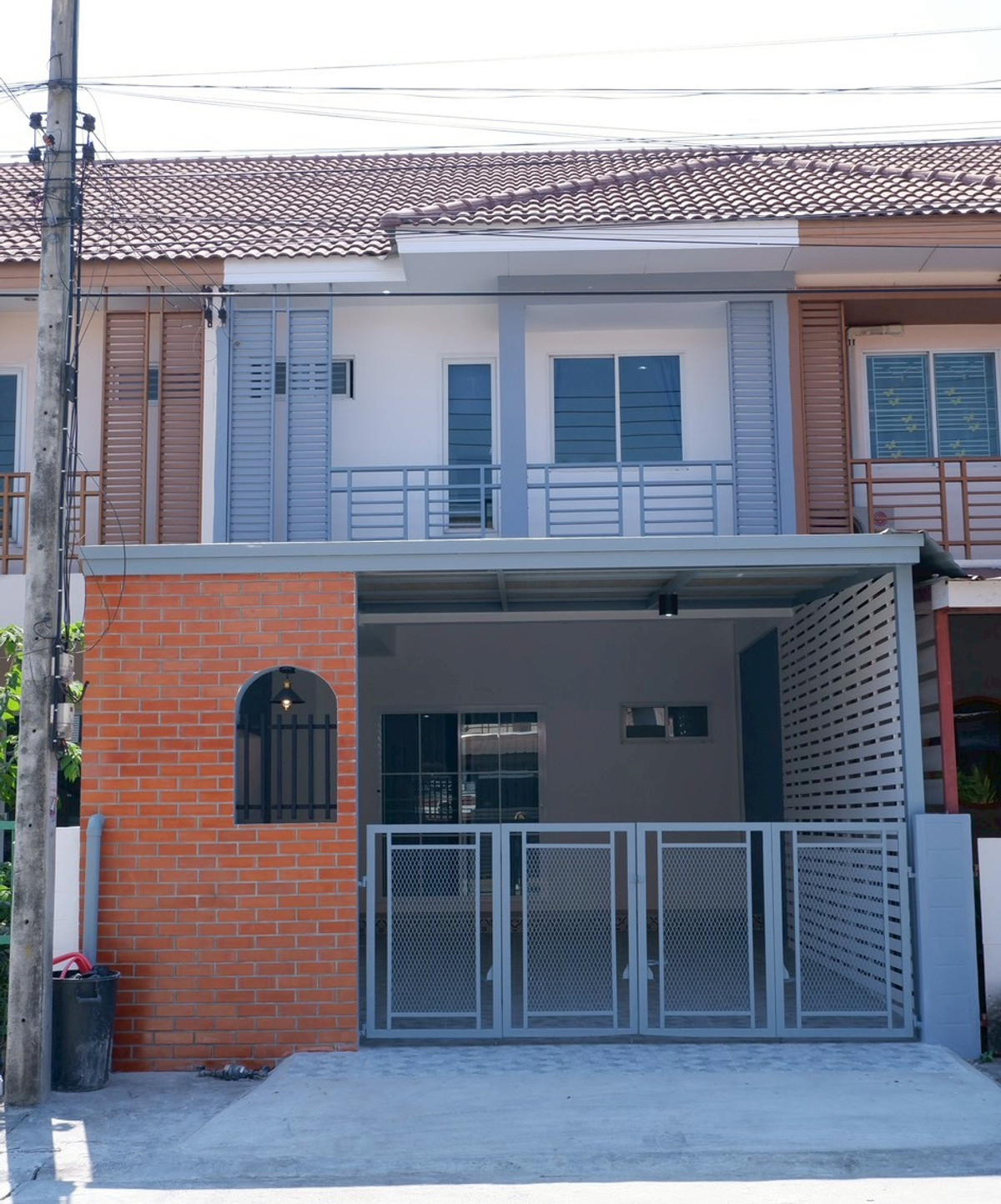 For SaleTownhomePathum Thani,Rangsit, Thammasat : 🏡🏡Beautiful house, newly renovated. Near the Green Line Big home size 🏡I Leaf Village, Lam Luk Ka Khlong 3