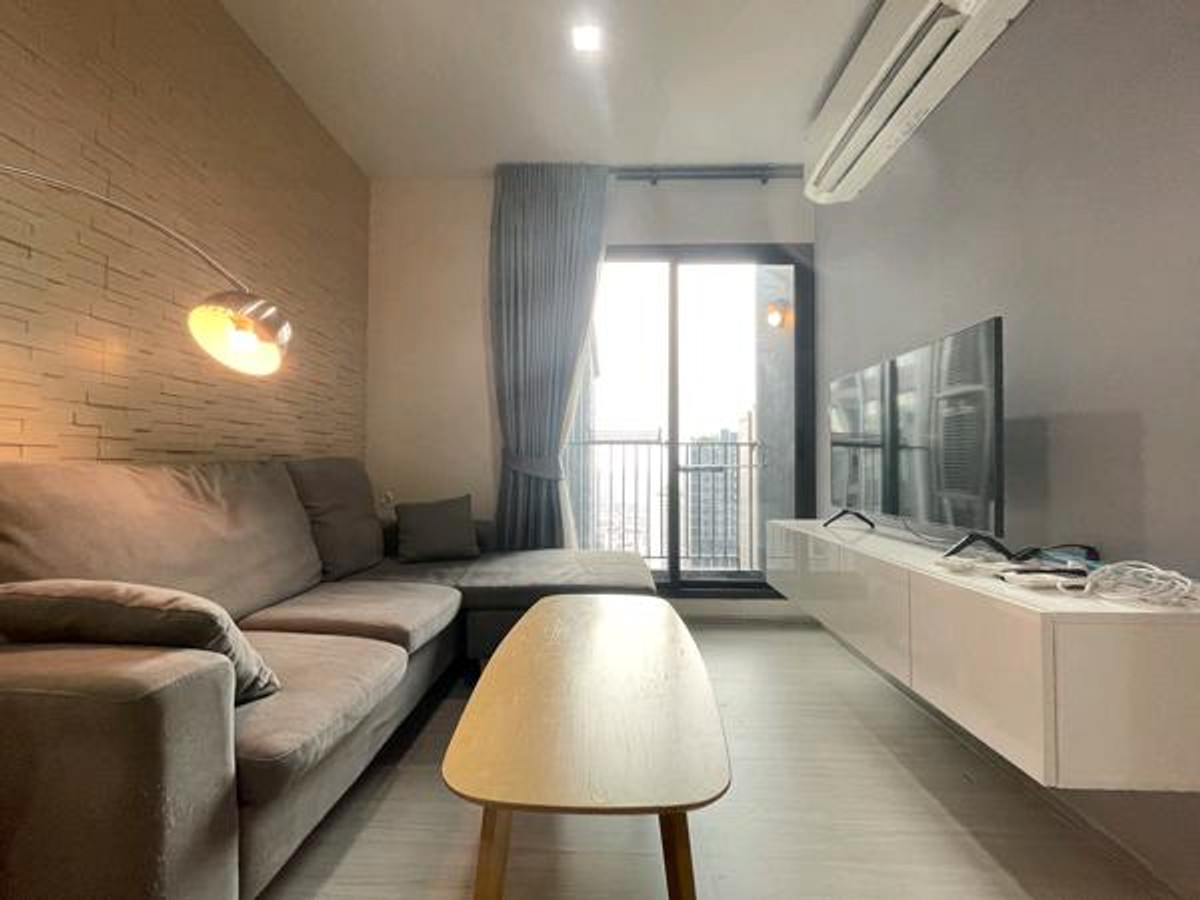 ขายคอนโดพระราม 9 เพชรบุรีตัดใหม่ RCA : FOR SALE | LIFE ASOKE RAMA 9 (BUILDING A) ขาย