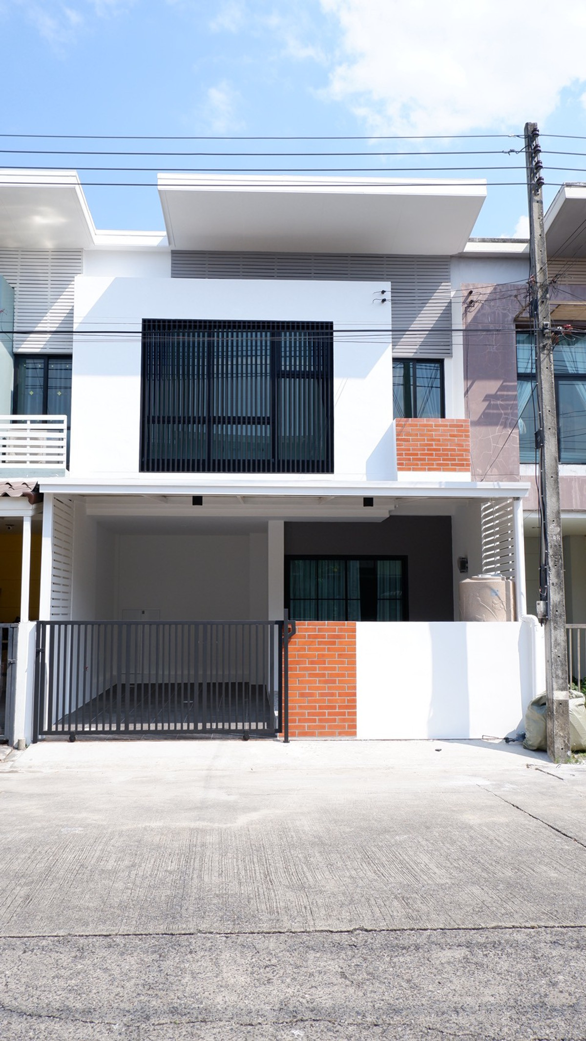 For SaleTownhomePathum Thani,Rangsit, Thammasat : Townhouse for sale, beautiful 3 bedrooms🍭 ID size Lam Luk Ka Khlong 3🍭