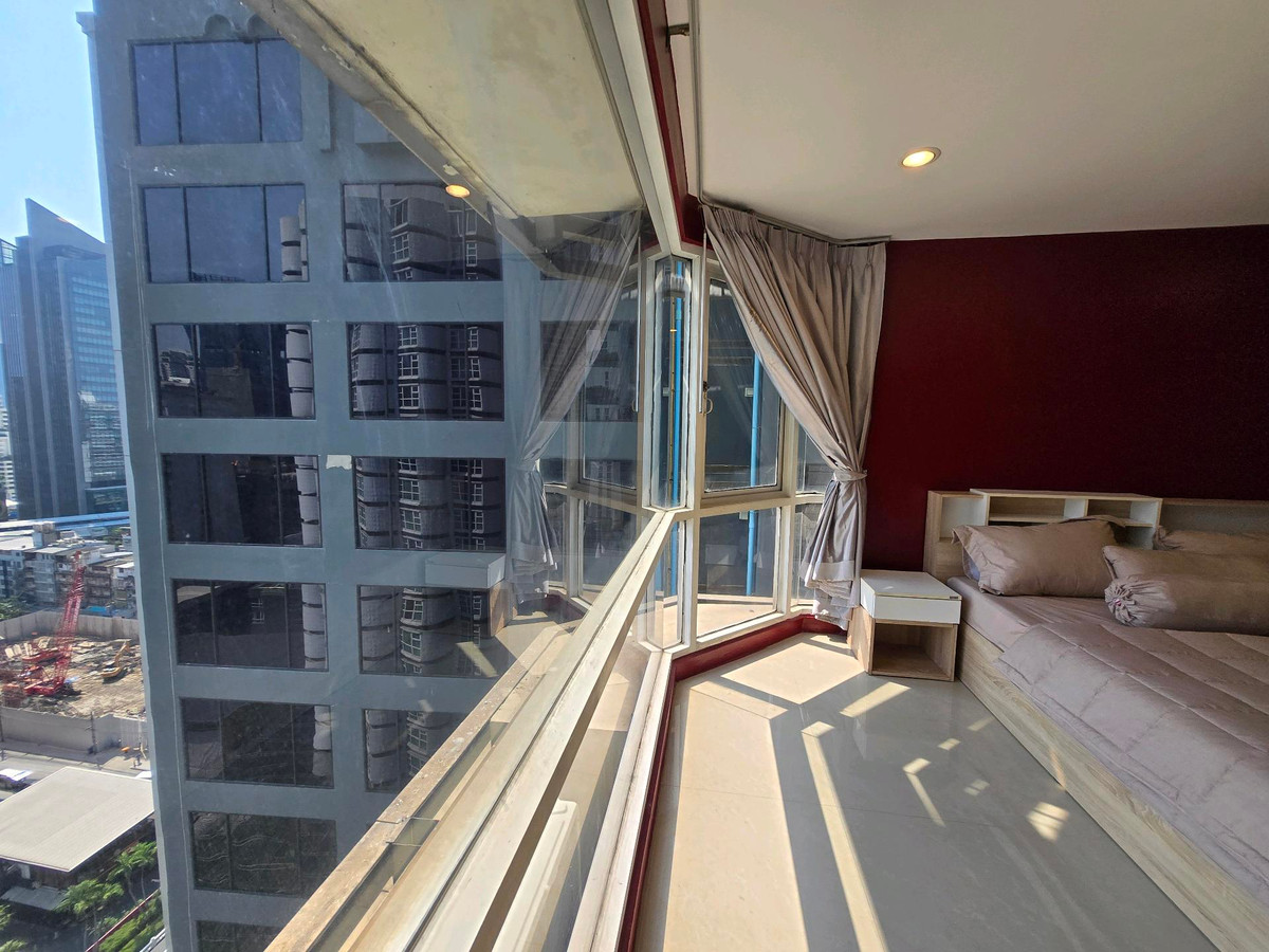 For RentCondoNana, North Nana,Sukhumvit13, Soi Nana : Room for rent 1 Bedroom