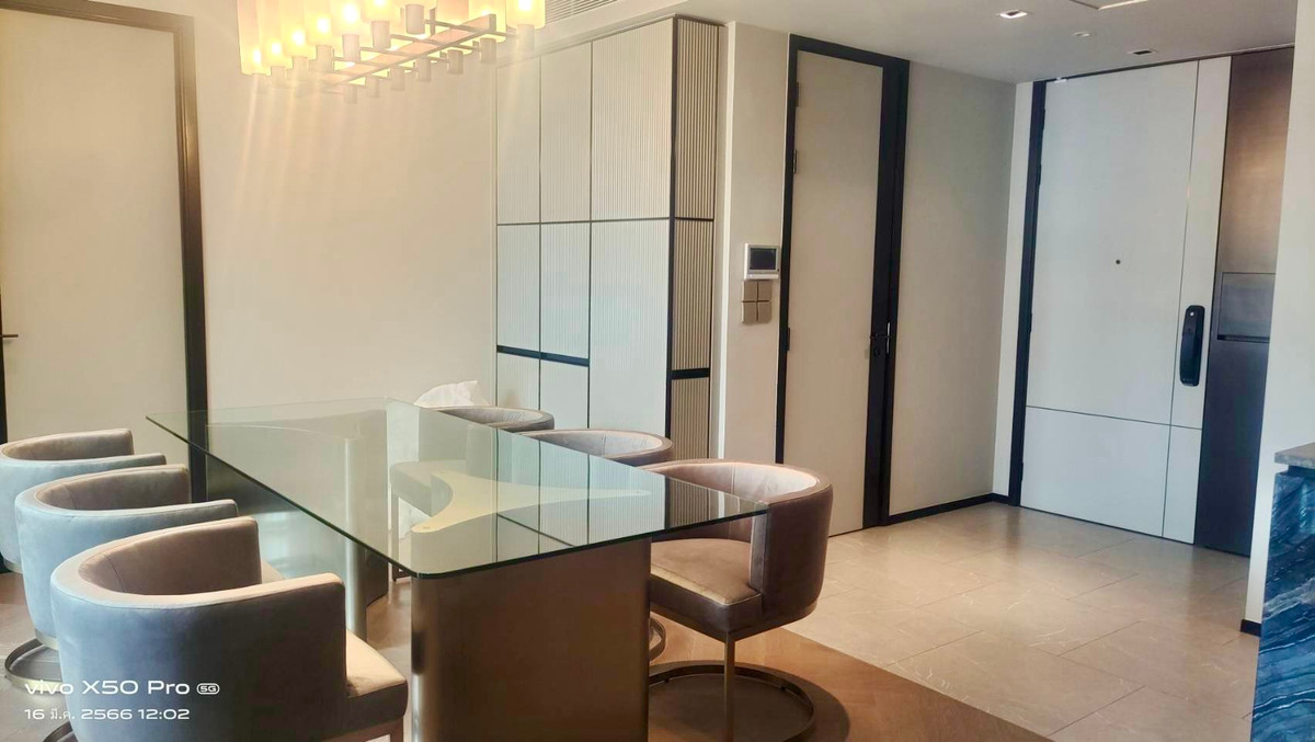 For RentCondoSukhumvit, Asoke, Thonglor : The Reserve Hideaway Sukhumvit 61: 2bed 2bath 7Fl 121.28sqm. 130,000/mth. Am: 0656199198