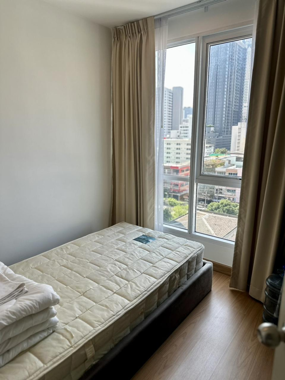 For SaleCondoRatchathewi,Phayathai : The Complete Rajprarop【𝐒𝐄𝐋𝐋 & 𝐑𝐄𝐍𝐓】🔥Spacious room, efficient use of space, comfortable and not cramped.🔥 Contact Line ID: @hacondo