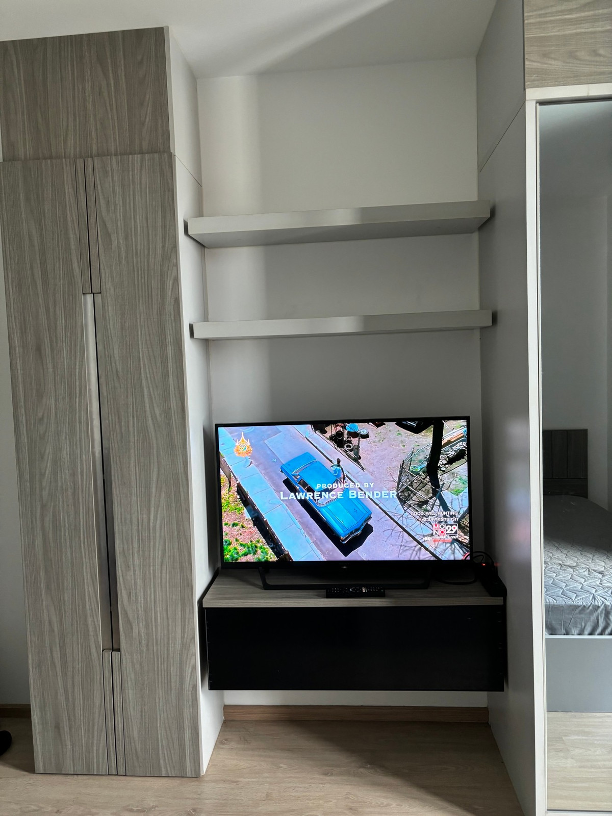 For RentCondoThaphra, Talat Phlu, Wutthakat : For rent Ideo Wutthakat (Ideo wutthakat), next to BTS Wutthakat, 110 meters, including furniture + 31 sq m., only 10,000 baht.