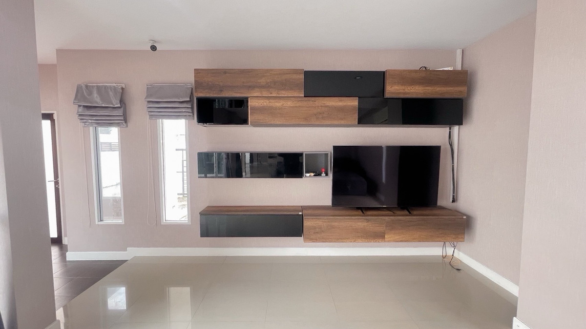 ให้เช่าบ้านพัฒนาการ ศรีนครินทร์ : ให้เช่าบ้านเดี่ยว Nirvana beyond lite rama-9 ( เนอวานา บียอนด์ ไลท์ พระราม 9 )
🛏️ 3 ห้องนอน 🛁 3 ห้องน้ำ 🚗 2 ที่จอดรถ ขนาด 59 ตรว. พื้นที่ใช้สอย 225 ตรม. ✨ ราคา 45,000 บาท ✨ 
