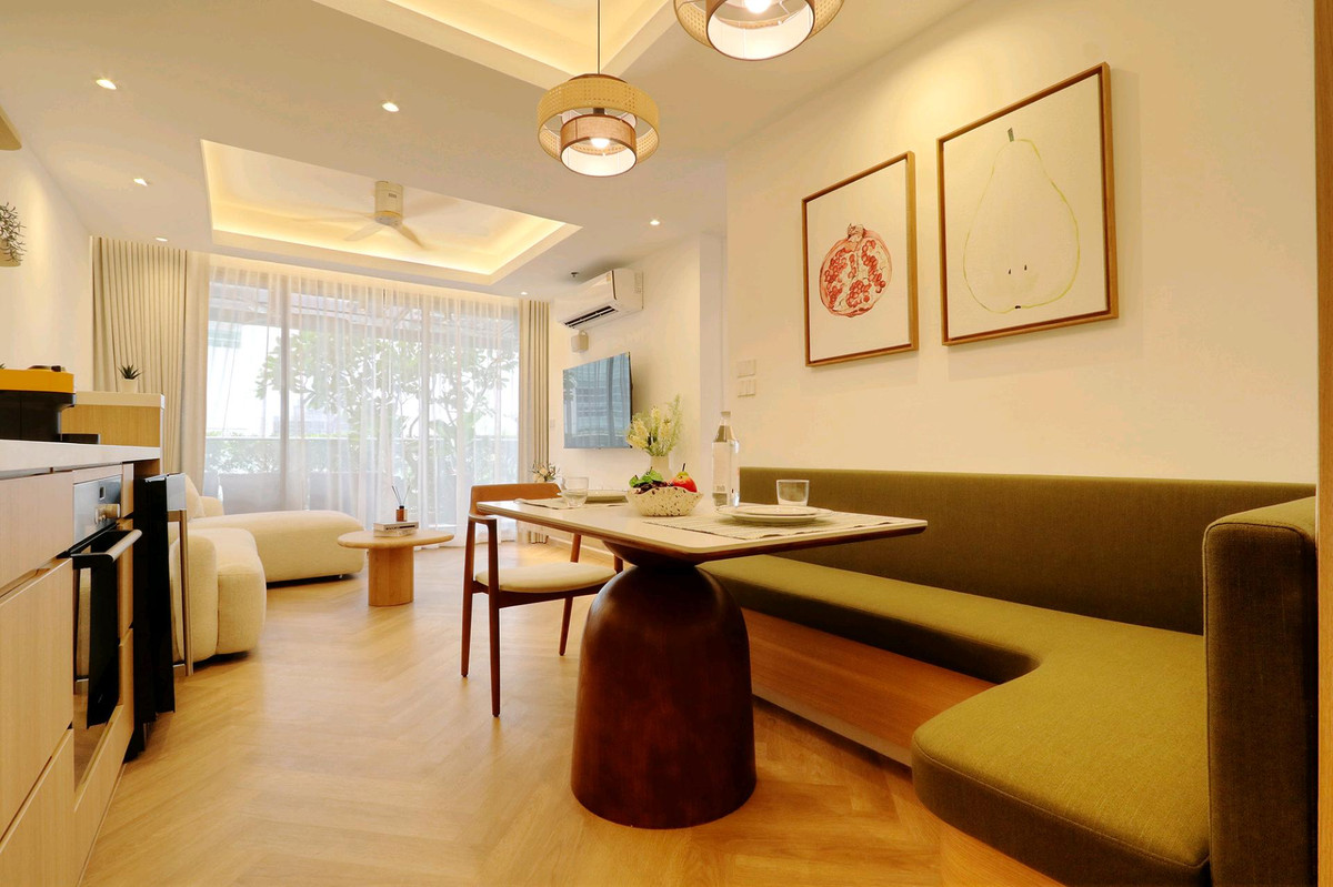 For RentCondoSukhumvit, Asoke, Thonglor : ✨ For Rent | The Lofts Ekkamai ✨
Brand-new Boho Chic condominium
Ideal for Expats, Work-from-Home professionals & Digital Nomads